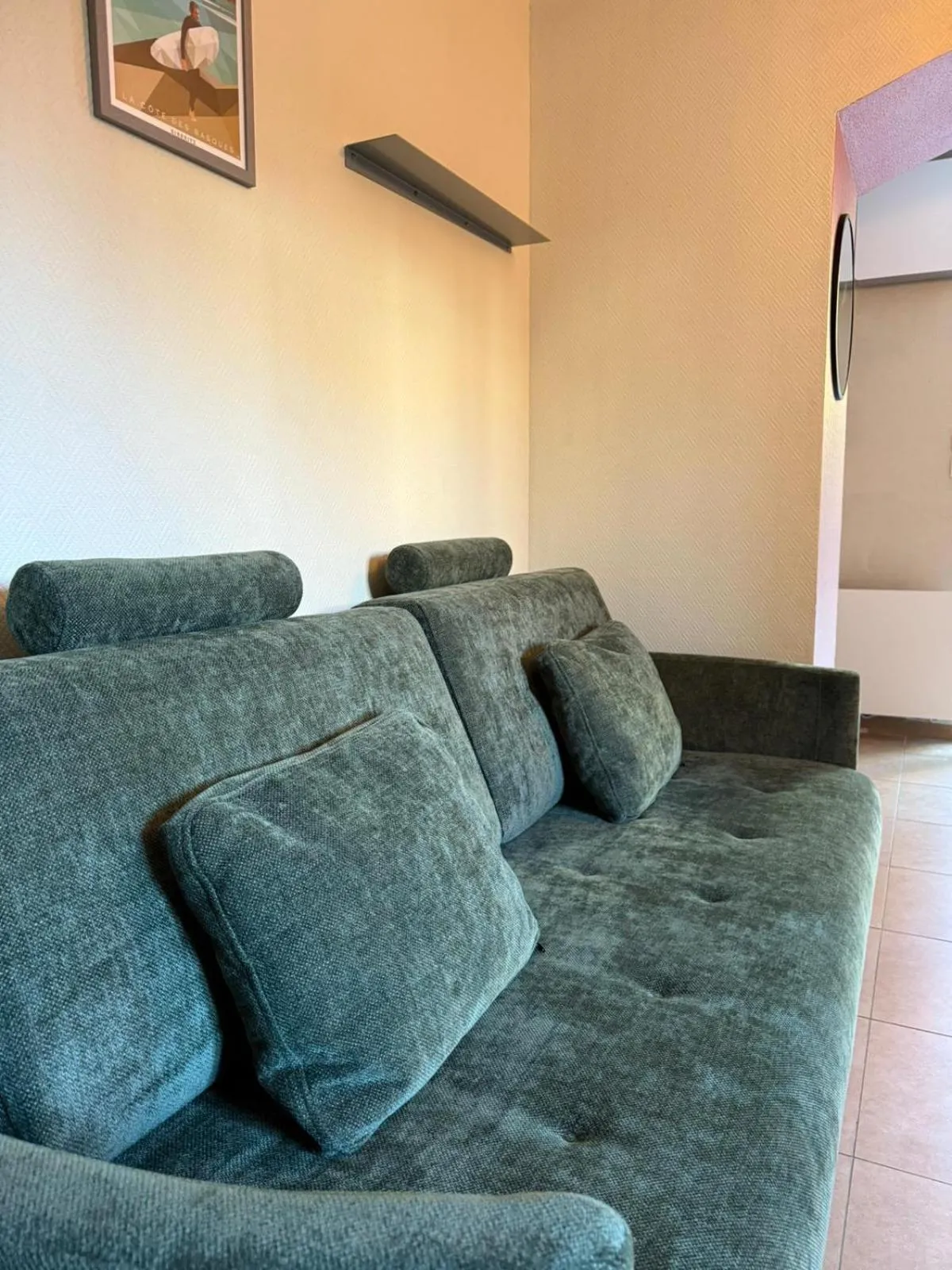 Living room in Résidence Château d'Acotz - Appartements avec piscine à 300m des Plages & Océan