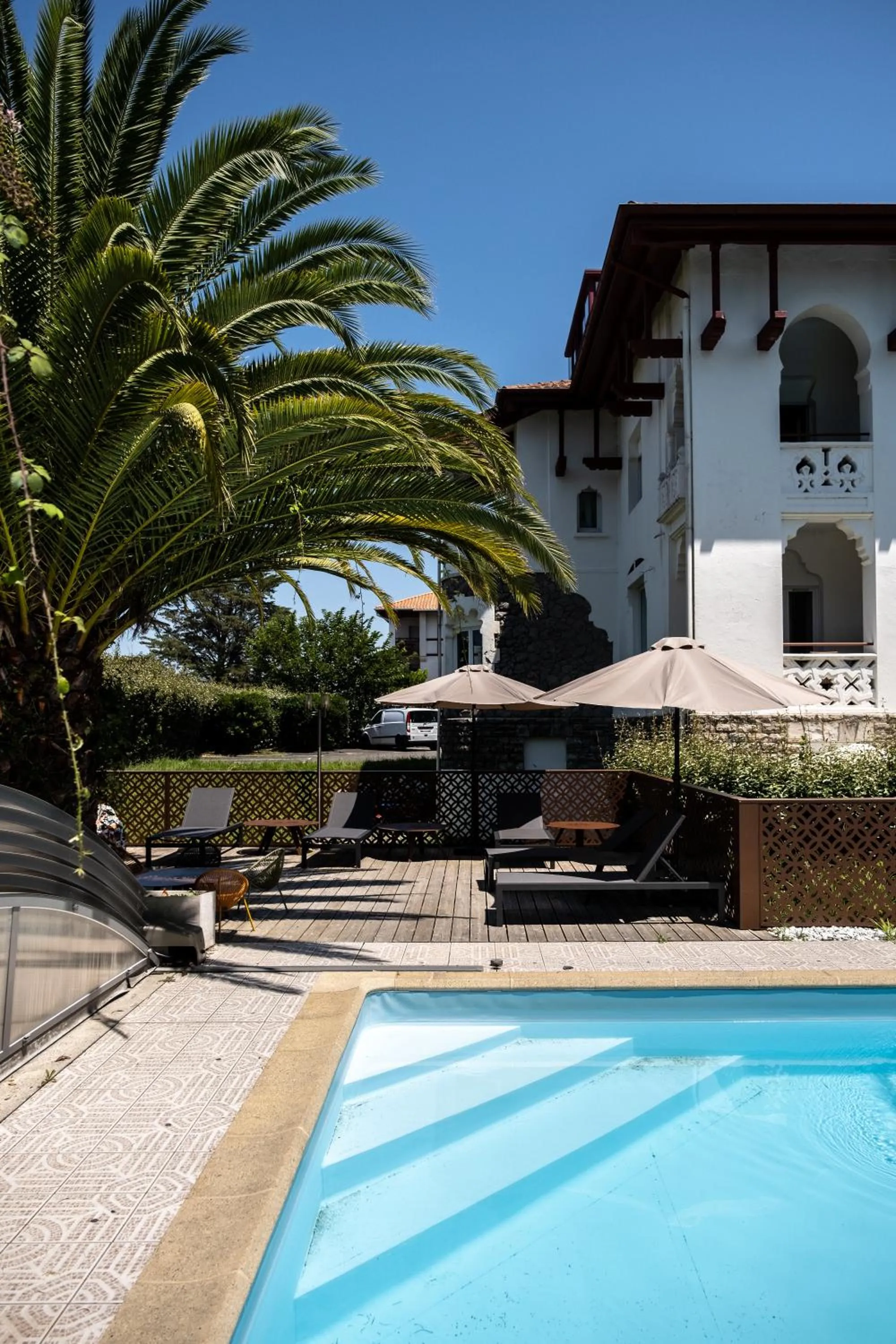 Pool view in Résidence Château d'Acotz - Appartements avec piscine à 300m des Plages & Océan