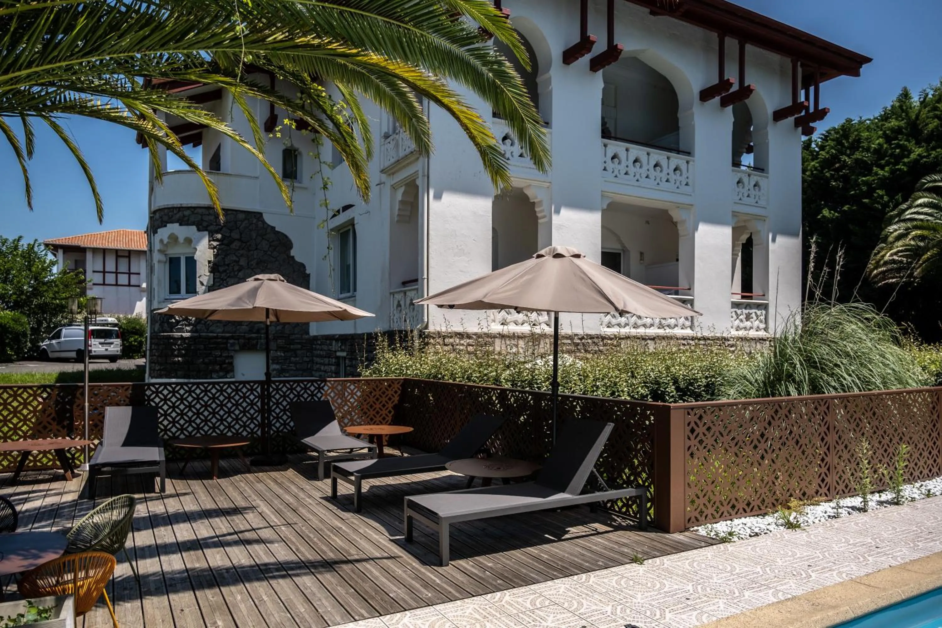 Pool view in Résidence Château d'Acotz - Appartements avec piscine à 300m des Plages & Océan