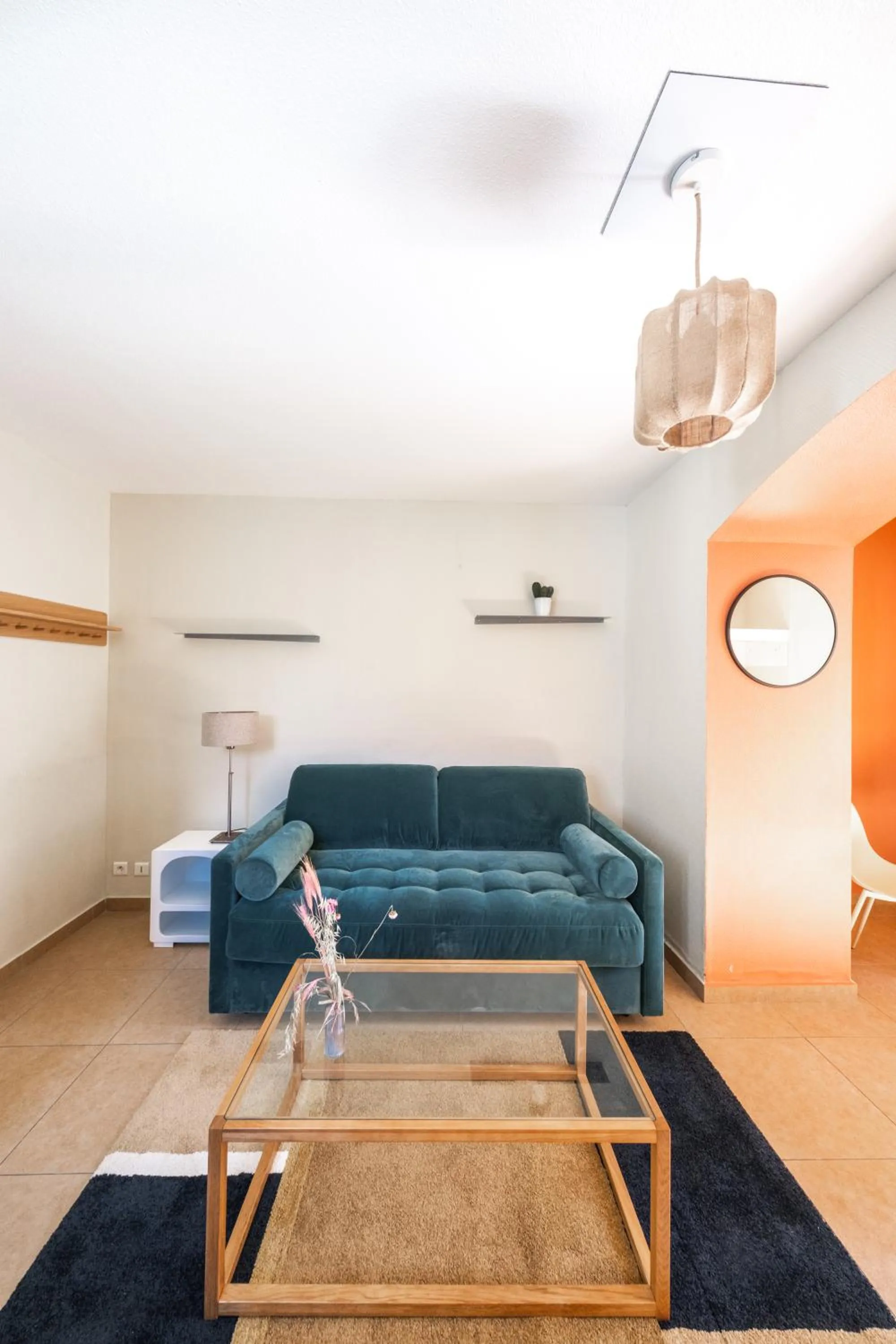 Living room in Résidence Château d'Acotz - Appartements avec piscine à 300m des Plages & Océan
