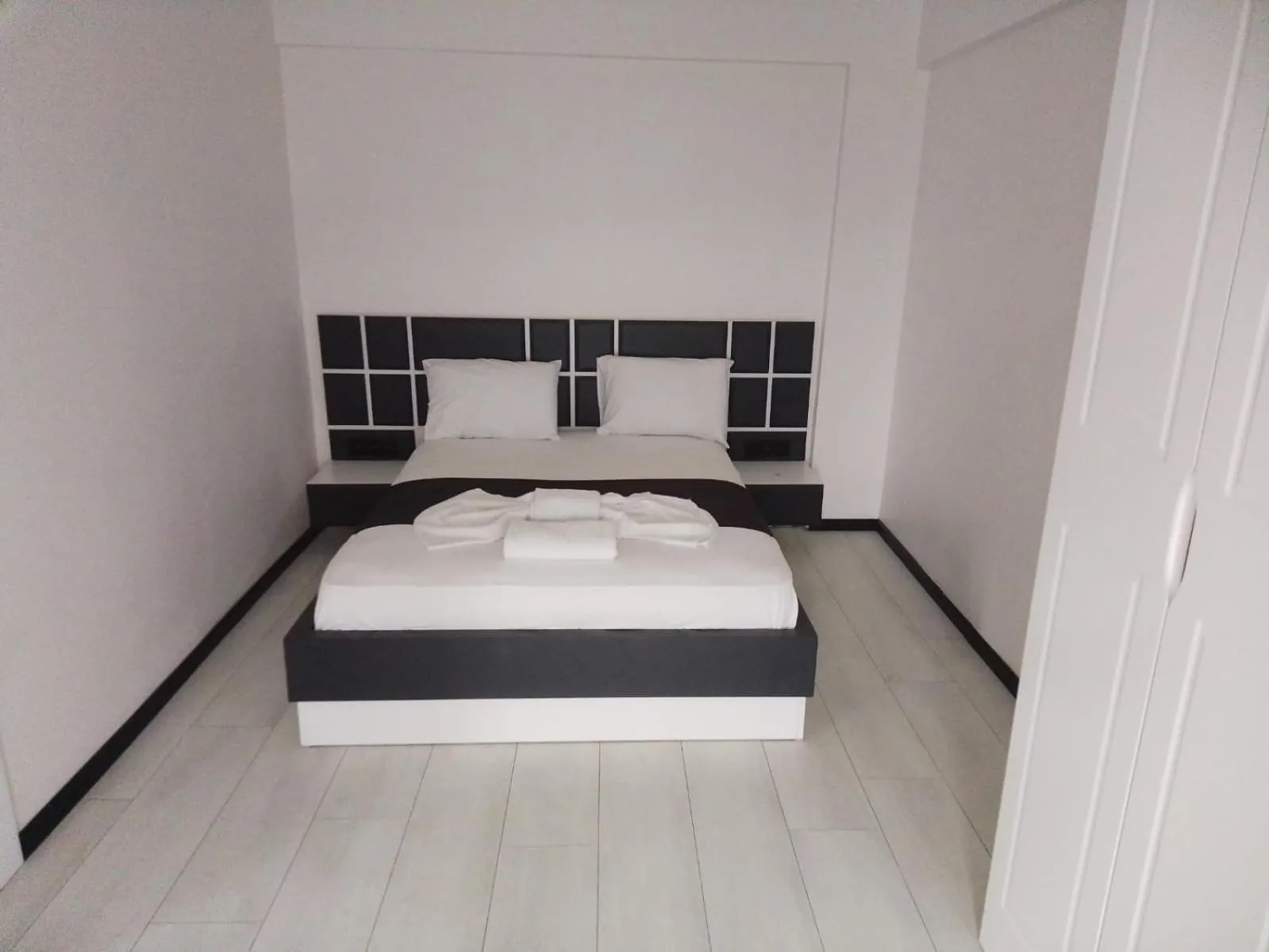 Bed in WB Weekend Otel