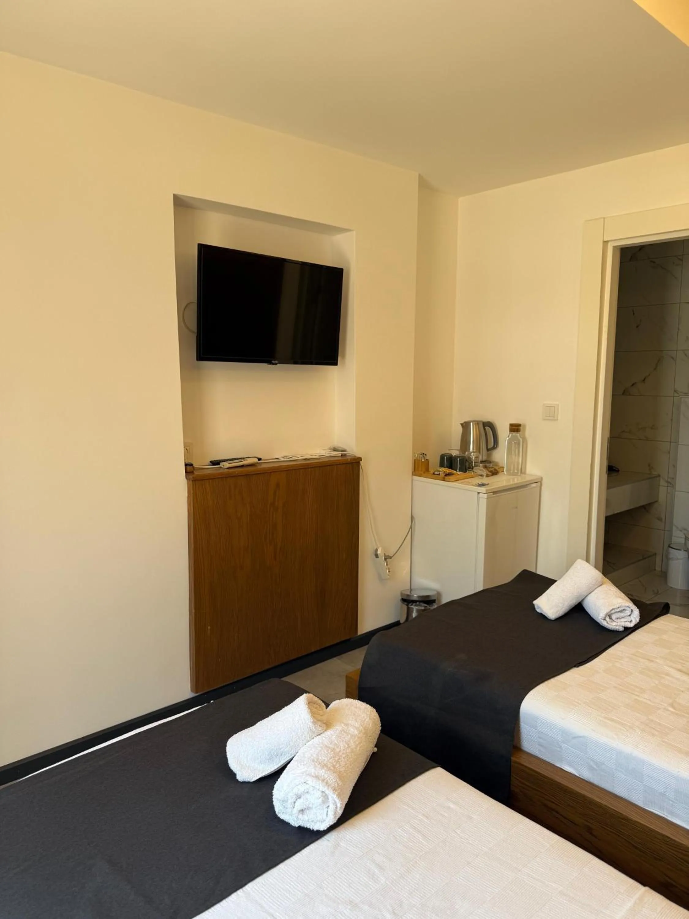 Bed in WB Weekend Otel