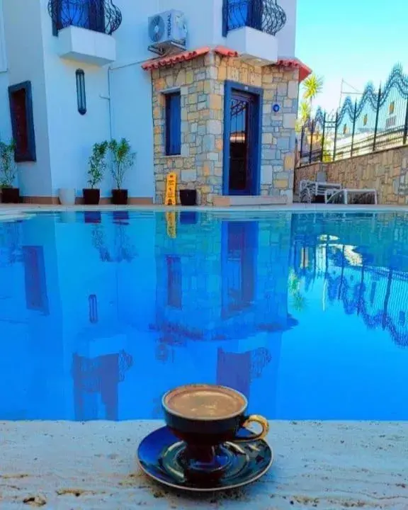 Swimming pool in WB Weekend Otel Swimming pool in WB Weekend Otel