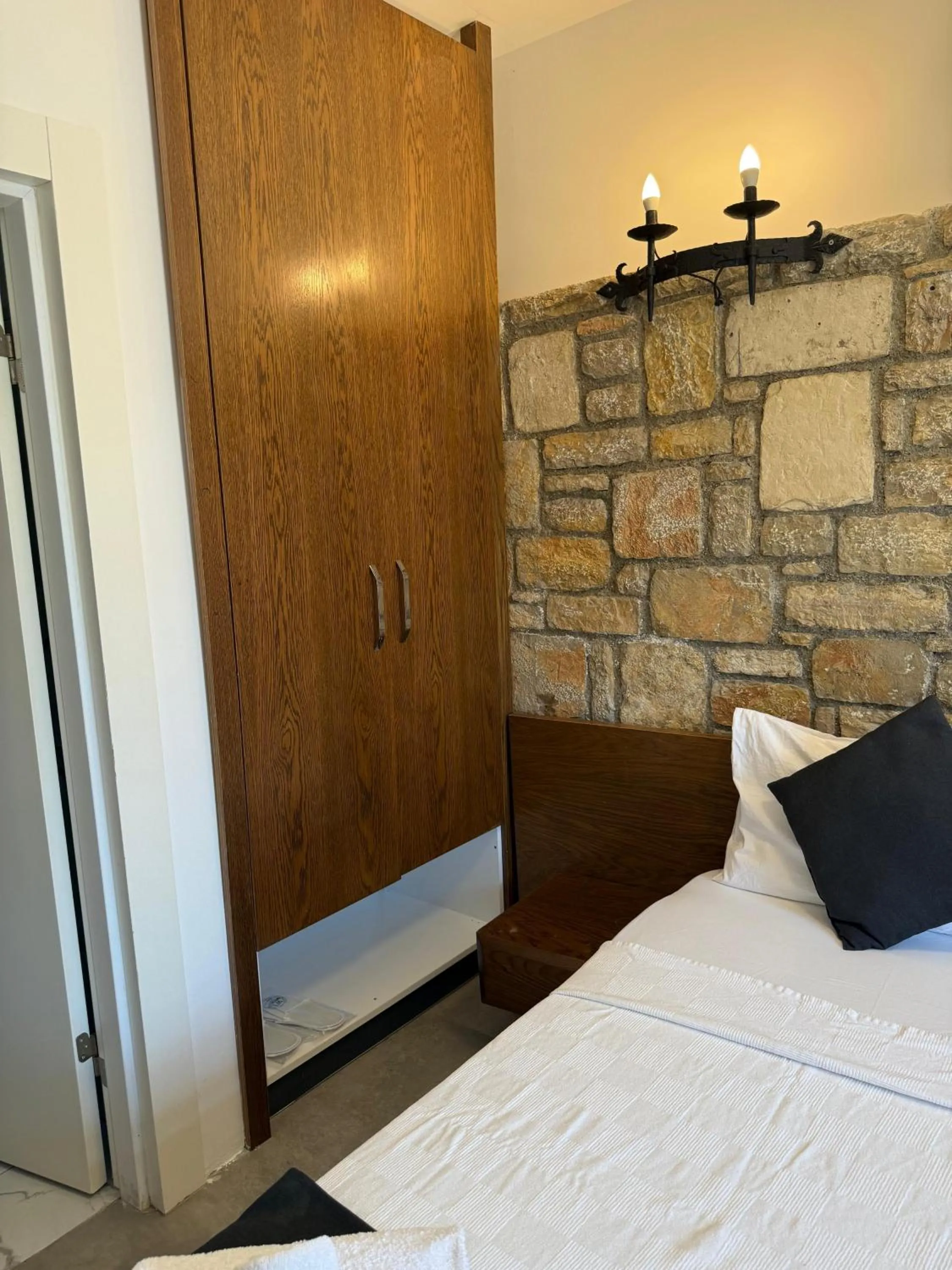 Bed in WB Weekend Otel