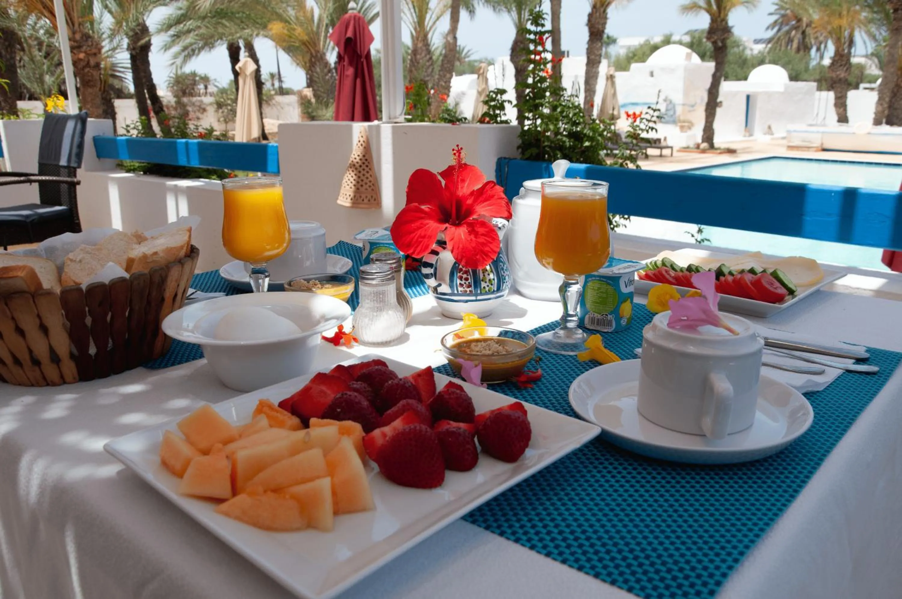 Food and drinks in Le Patio de Mezraya