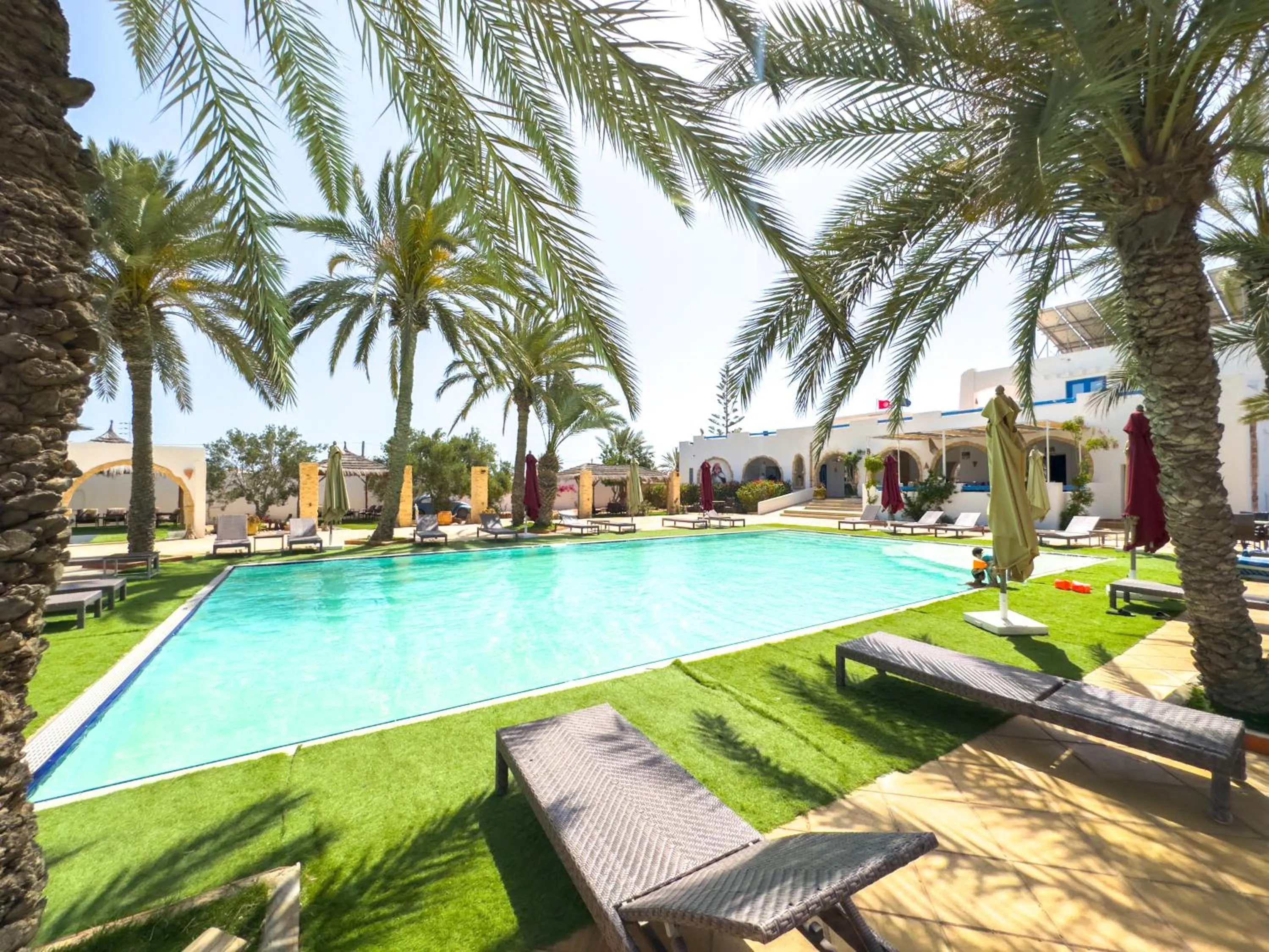 Swimming pool in Le Patio de Mezraya