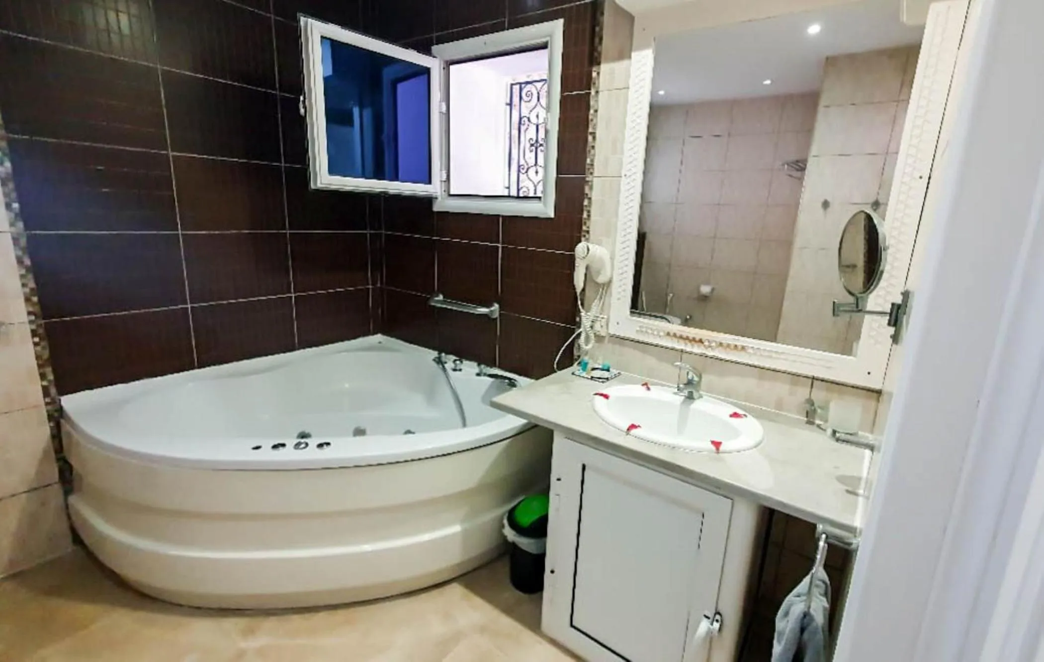 Bathroom in Le Patio de Mezraya