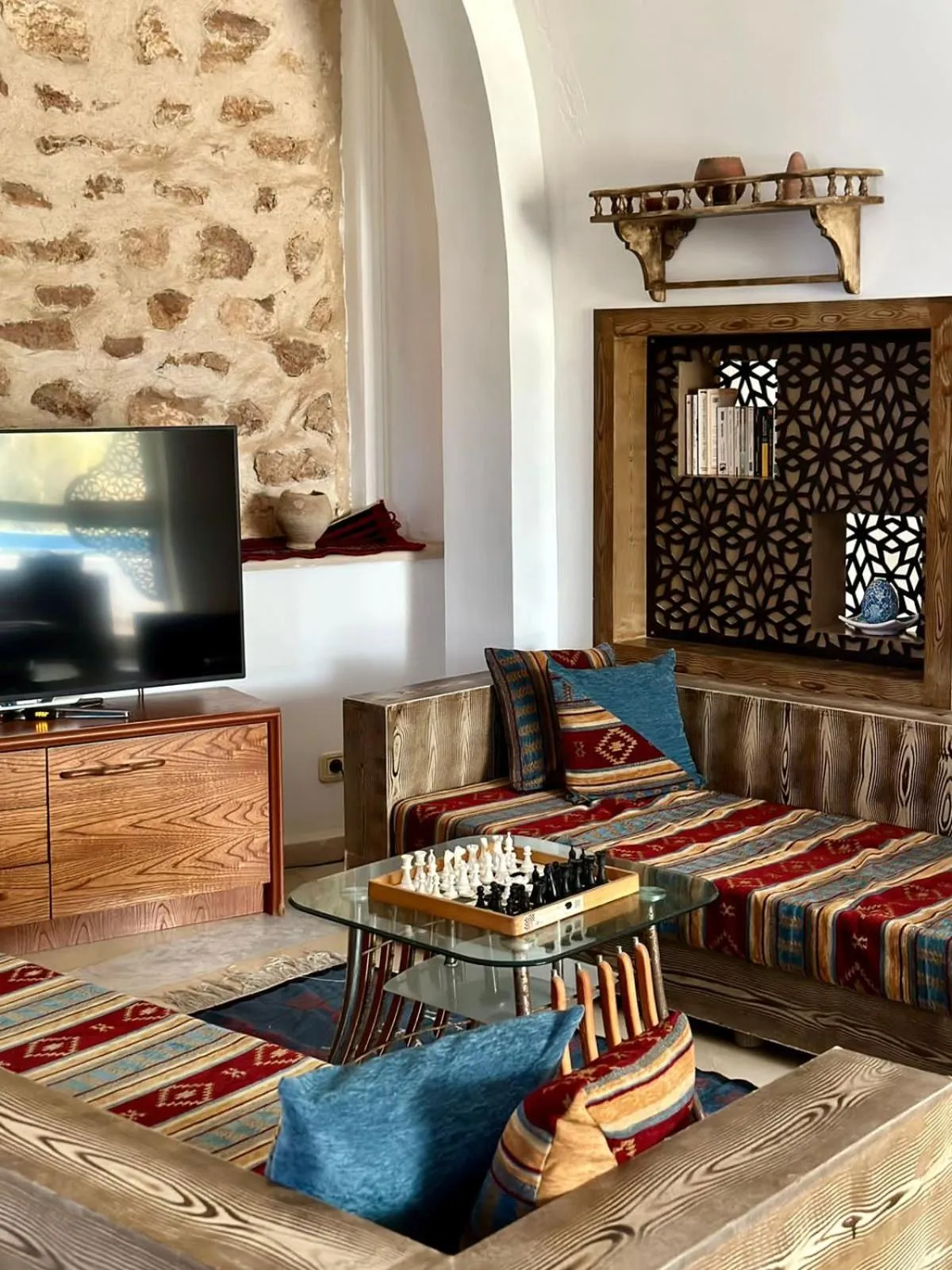 Communal lounge/ TV room in Le Patio de Mezraya