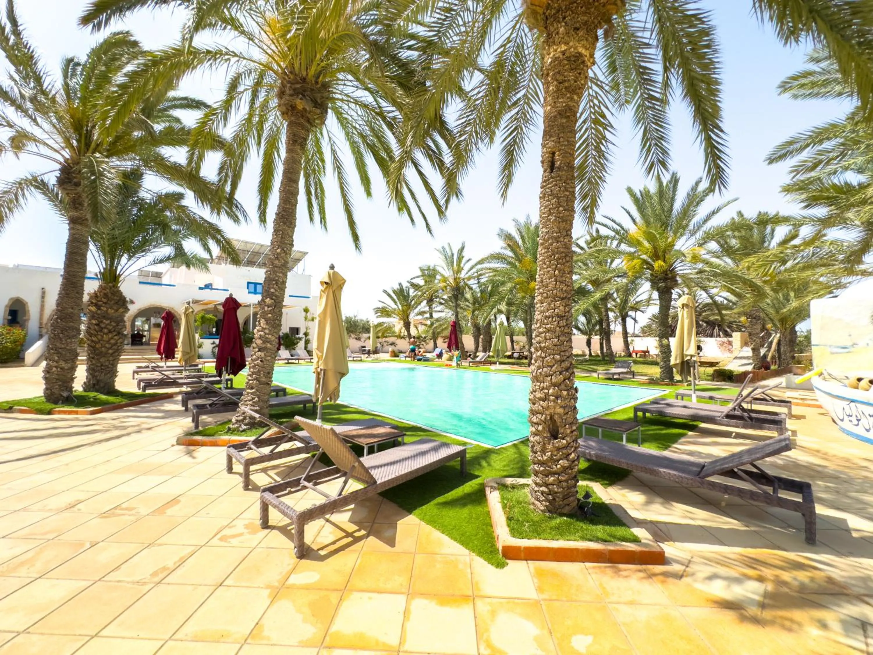 Swimming pool in Le Patio de Mezraya