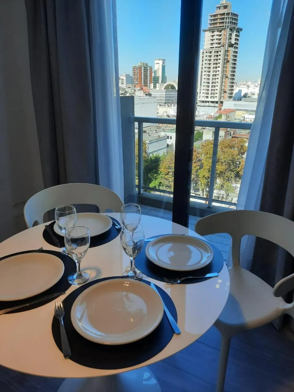 Dining area in In House BA - Le coq