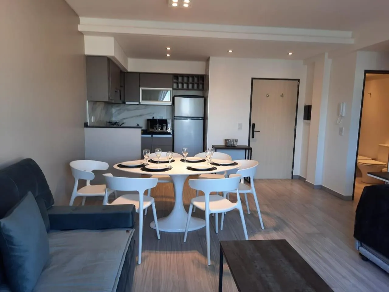 Dining area in In House BA - Le coq