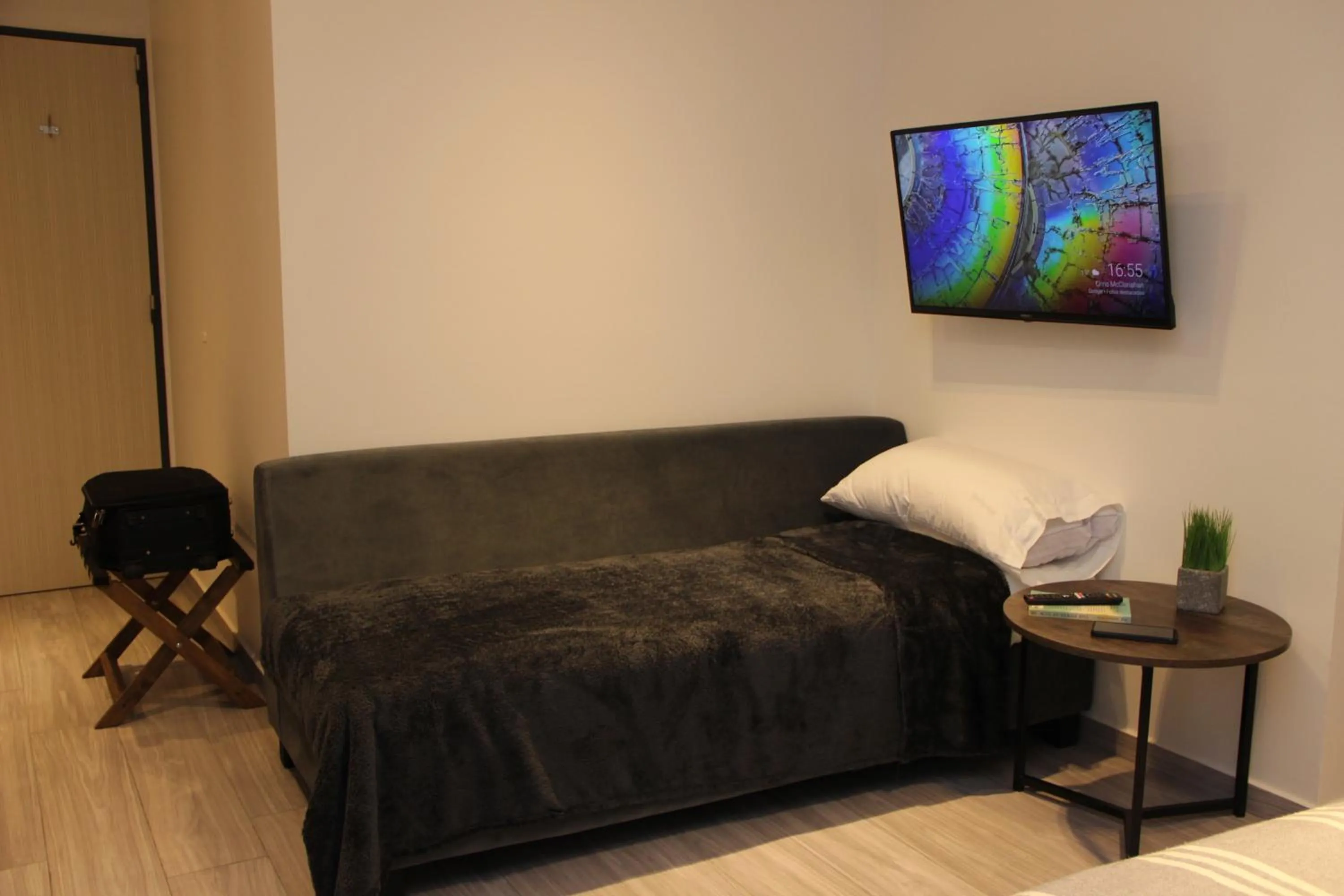 TV and multimedia in In House BA - Le coq