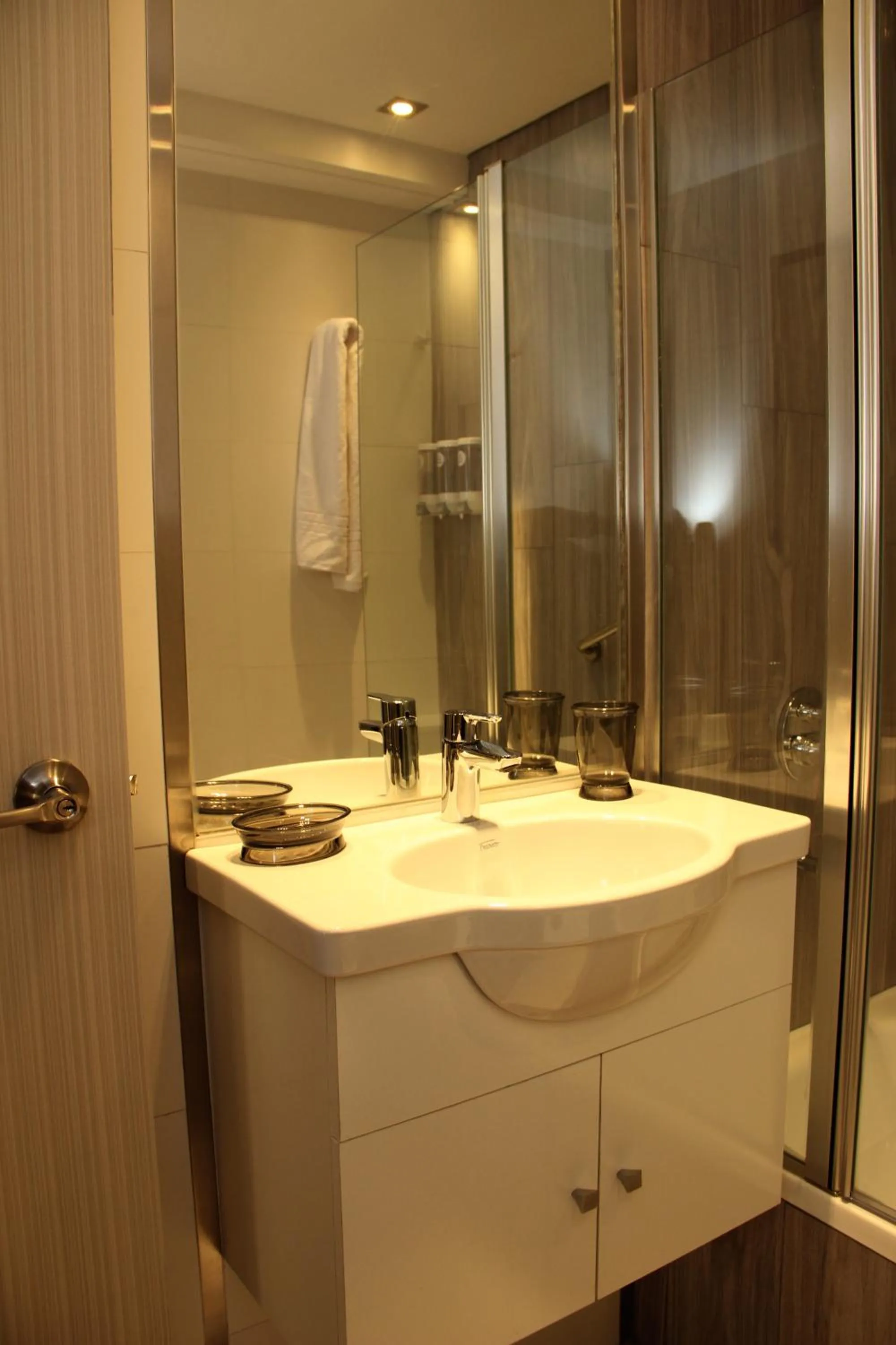 Bathroom in In House BA - Le coq