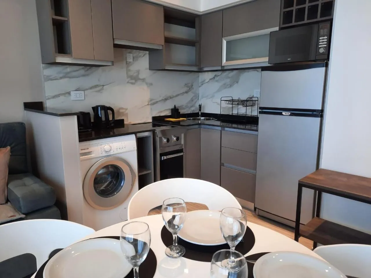 Kitchen or kitchenette in In House BA - Le coq