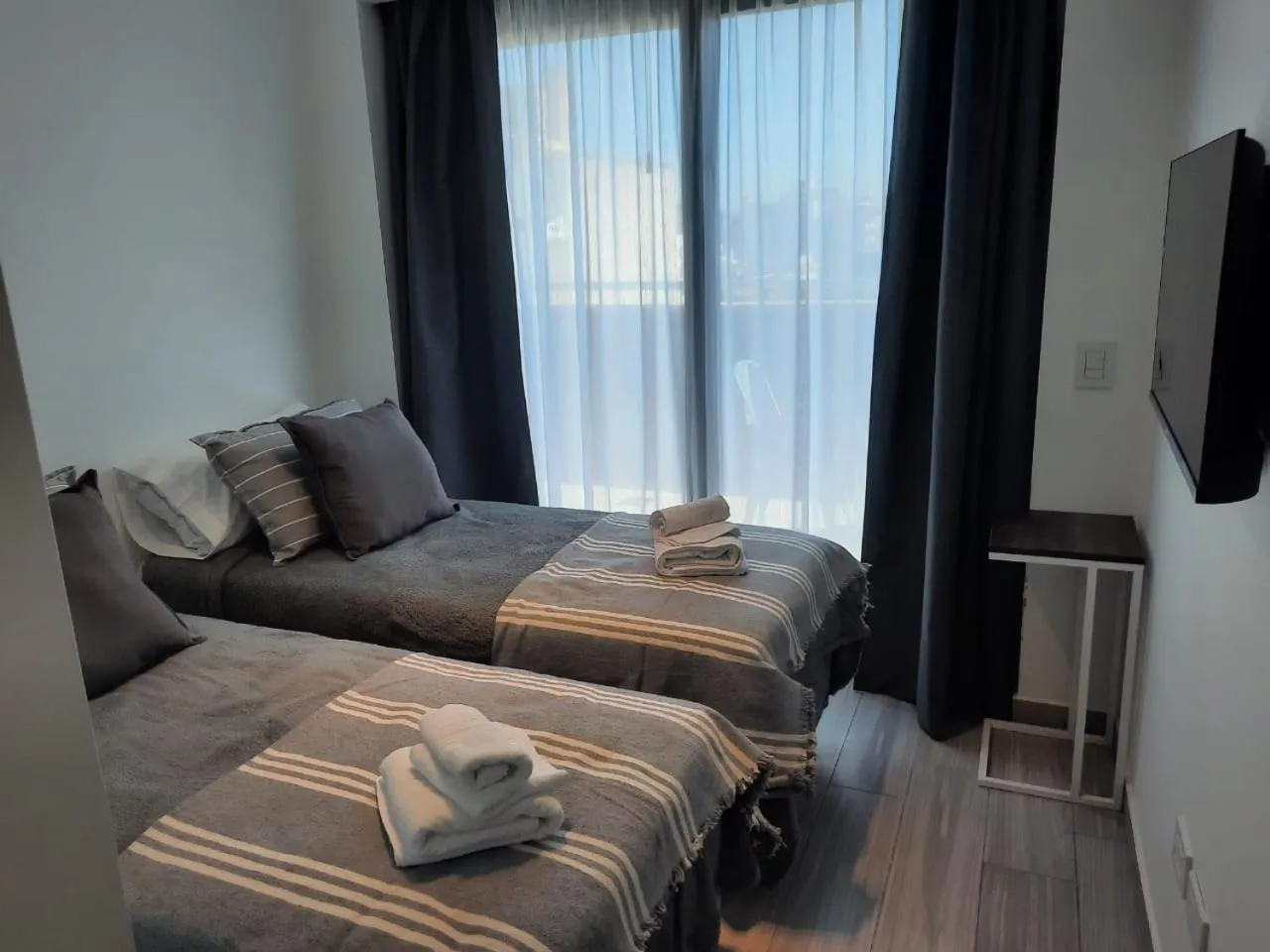 Bedroom, Bed in In House BA - Le coq