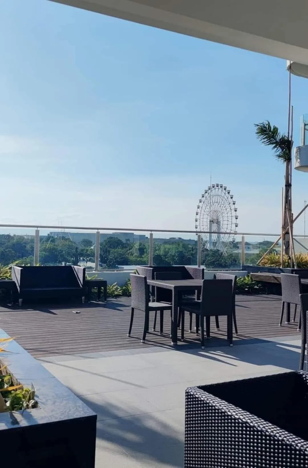 Coast Stay by J 40th floor Penthouse