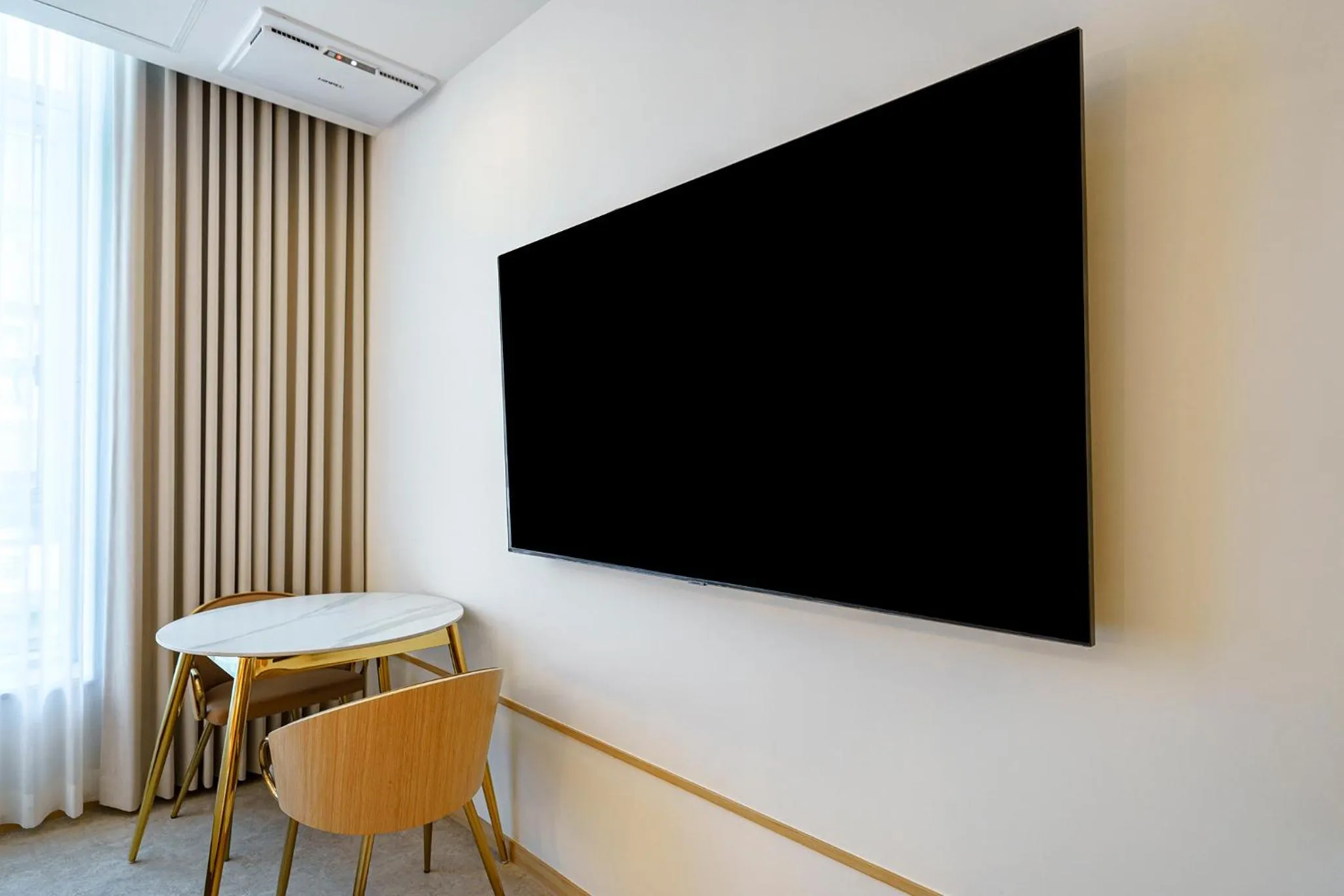 TV and multimedia in H-Avenue Hotel Geomdan New Town