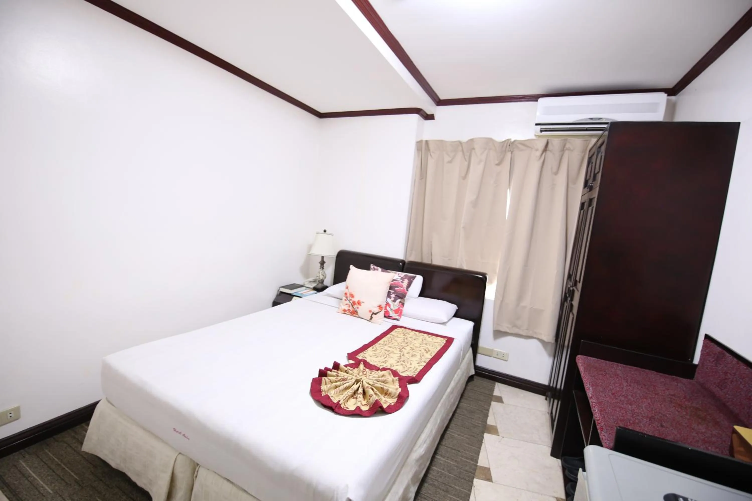 Bed in Hotel Asia Cebu