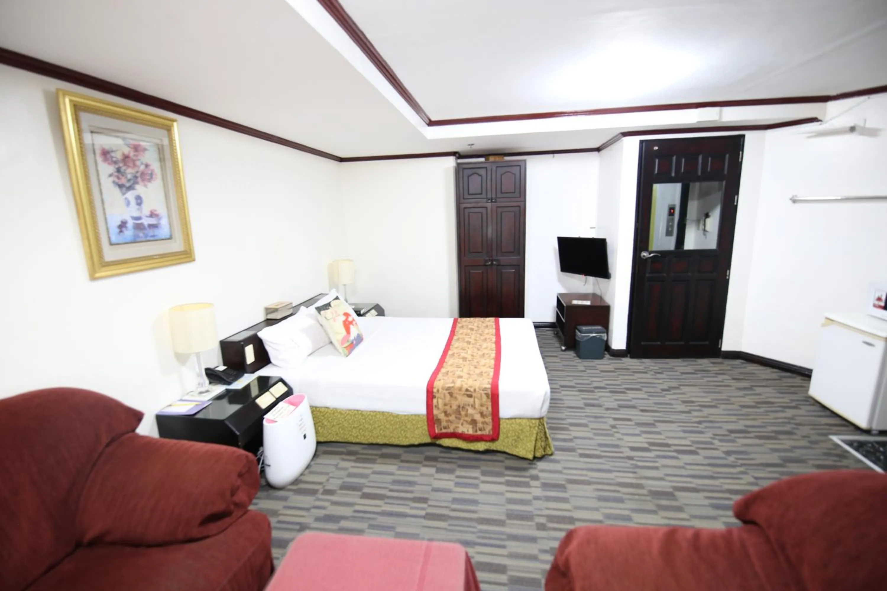 Bed in Hotel Asia Cebu