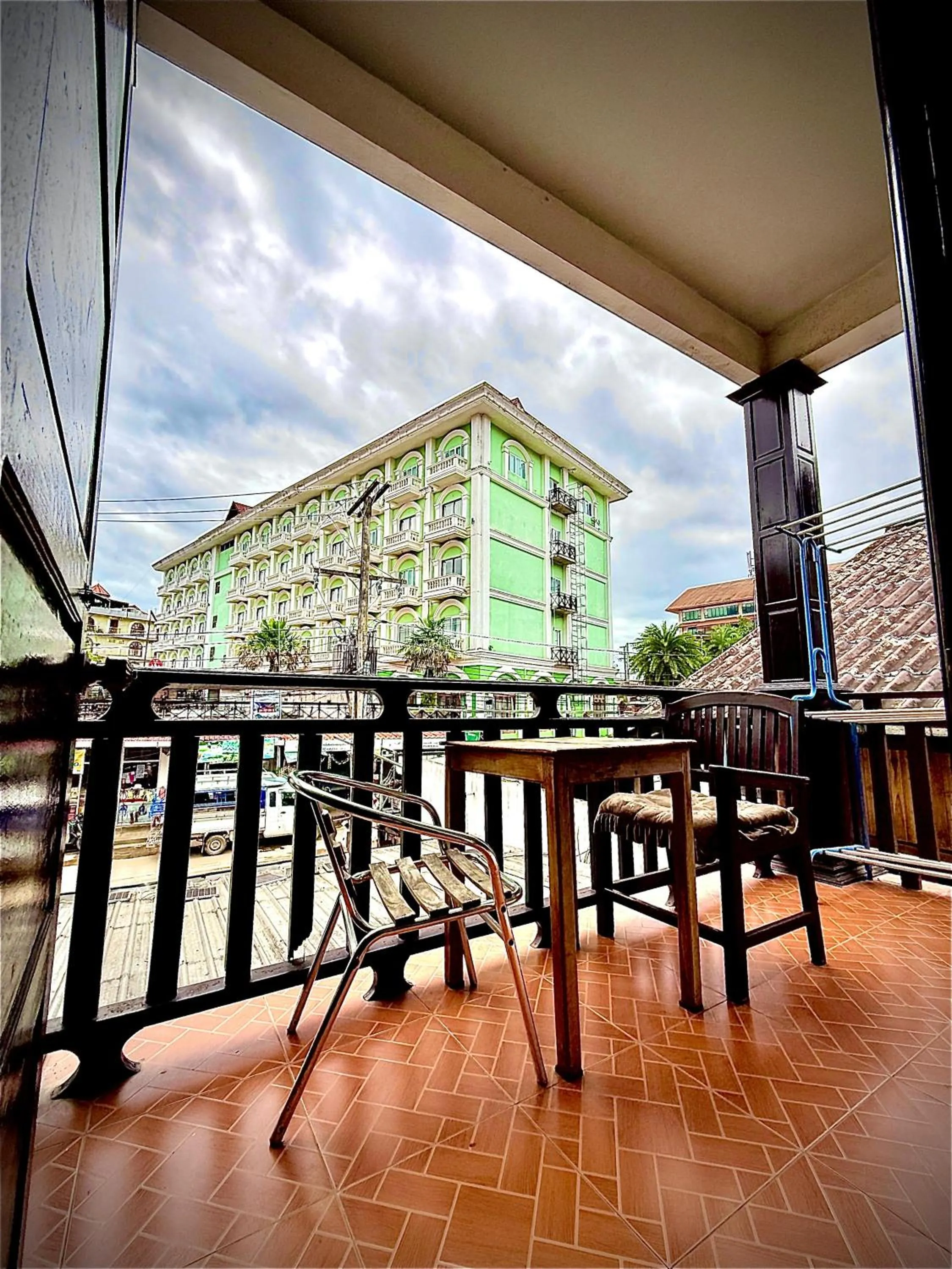 Balcony/Terrace in Domon Riverside Hotel