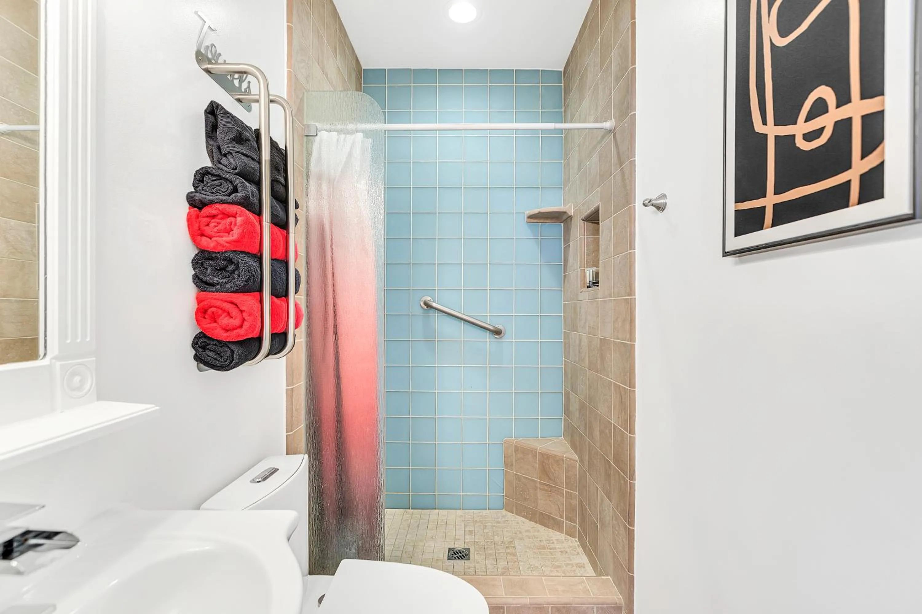 Bathroom in SW Beach Hotel