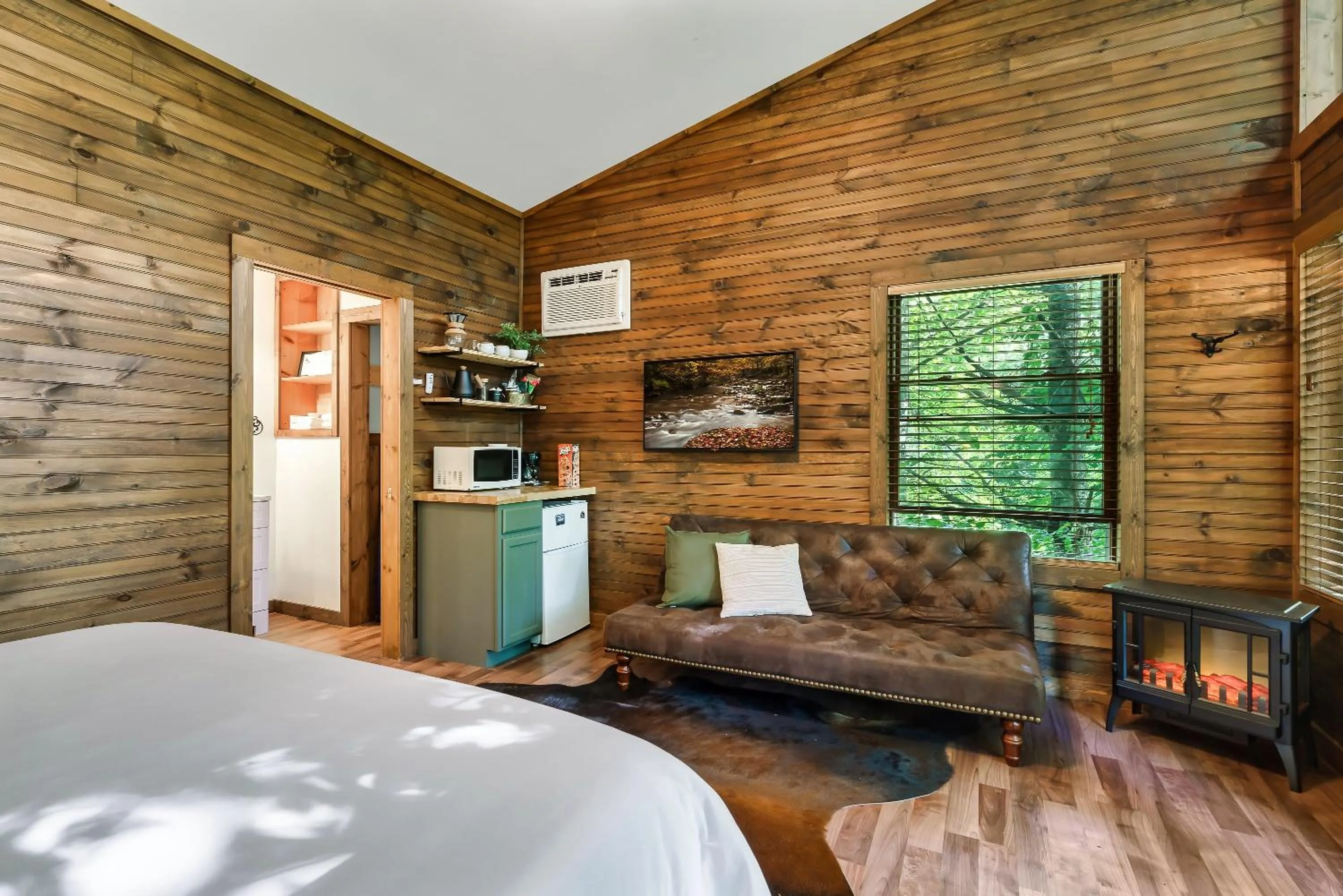 Rivers Edge Treehouses