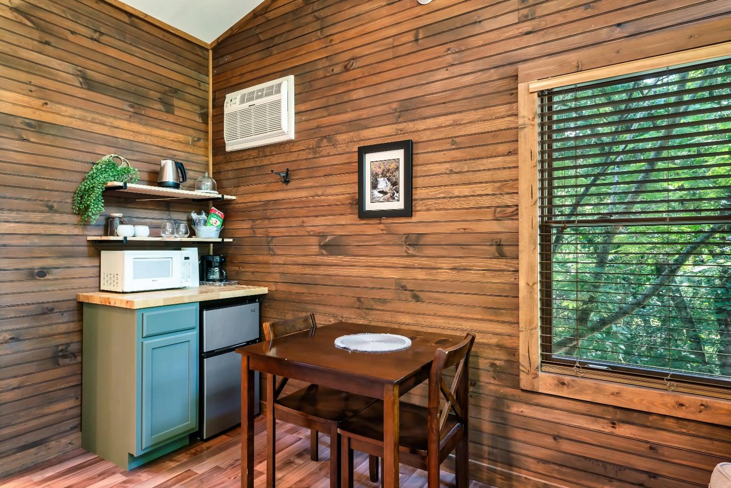 Rivers Edge Treehouses