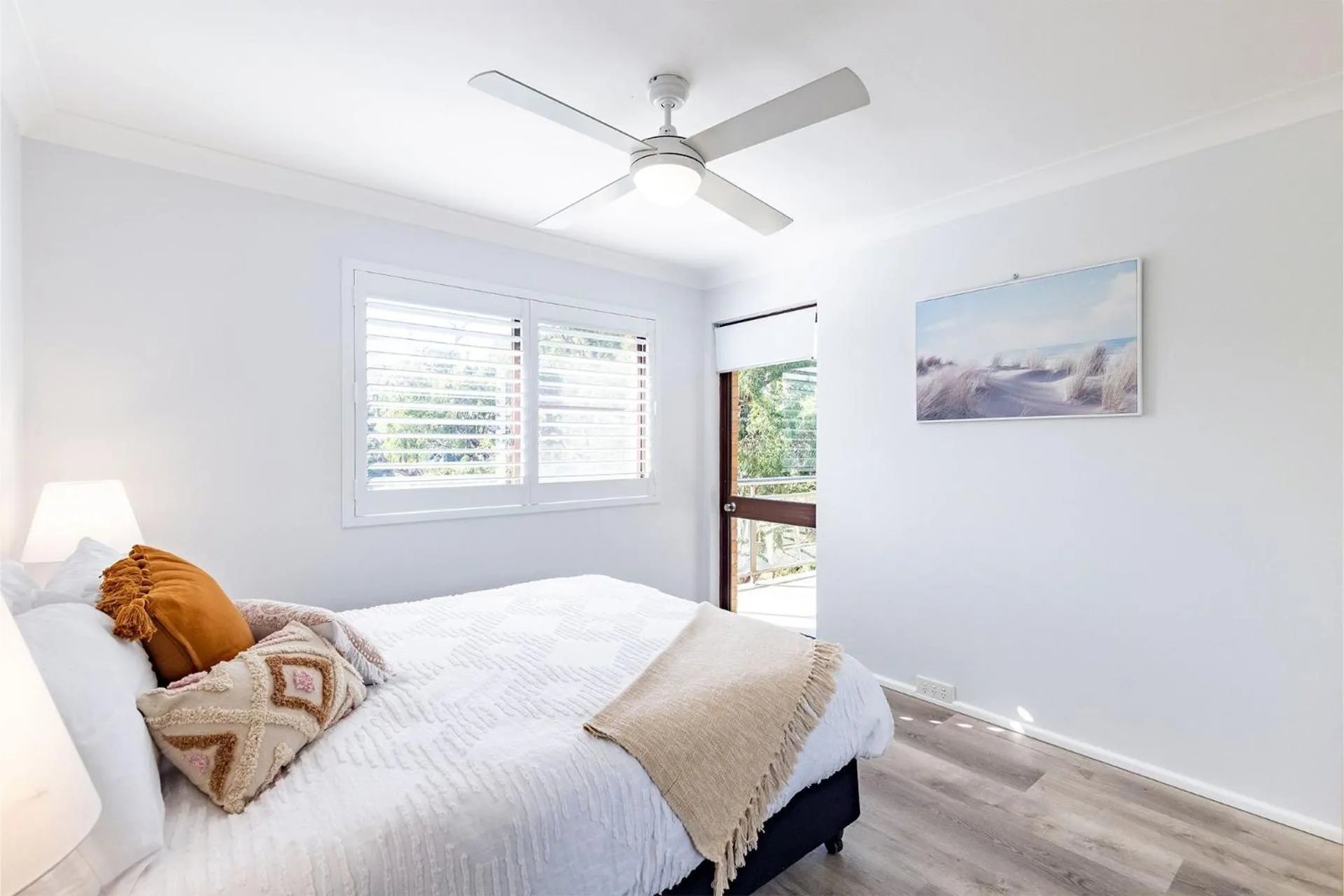 Bedroom, Bed in Shoreline 5 1 Intrepid Close Water Views and WiFi