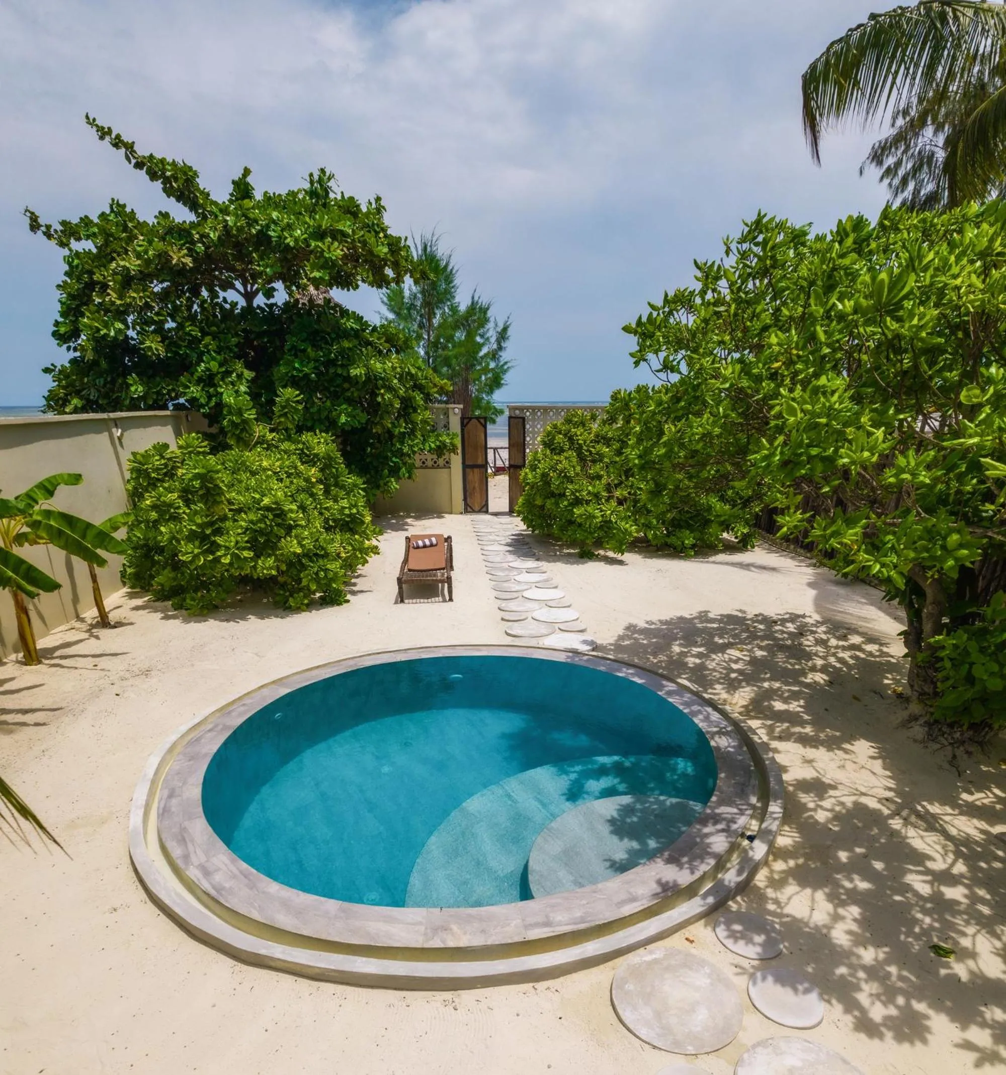 Swimming pool in RoRi Private Luxury Villas