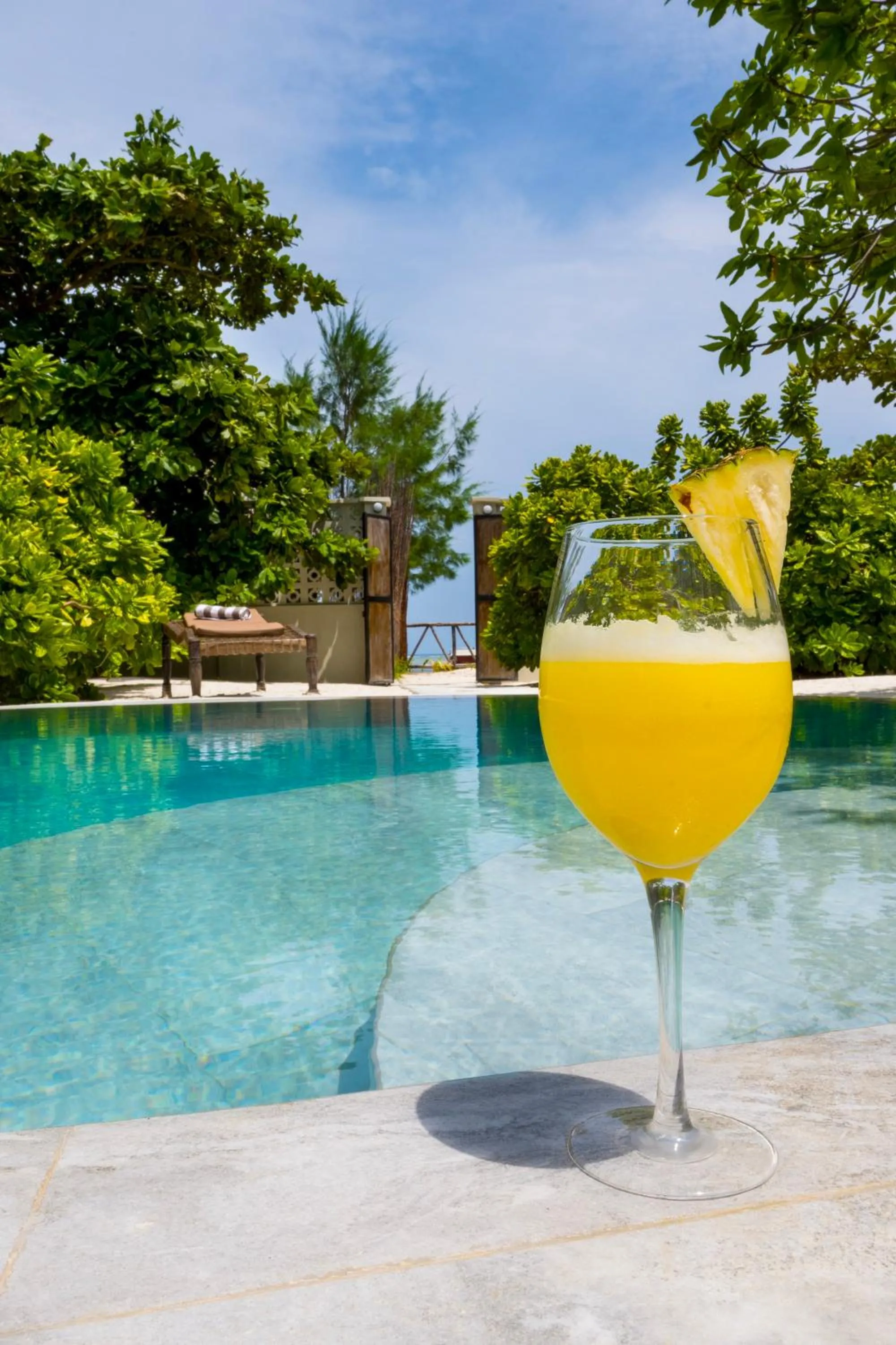 Food and drinks in RoRi Private Luxury Villas