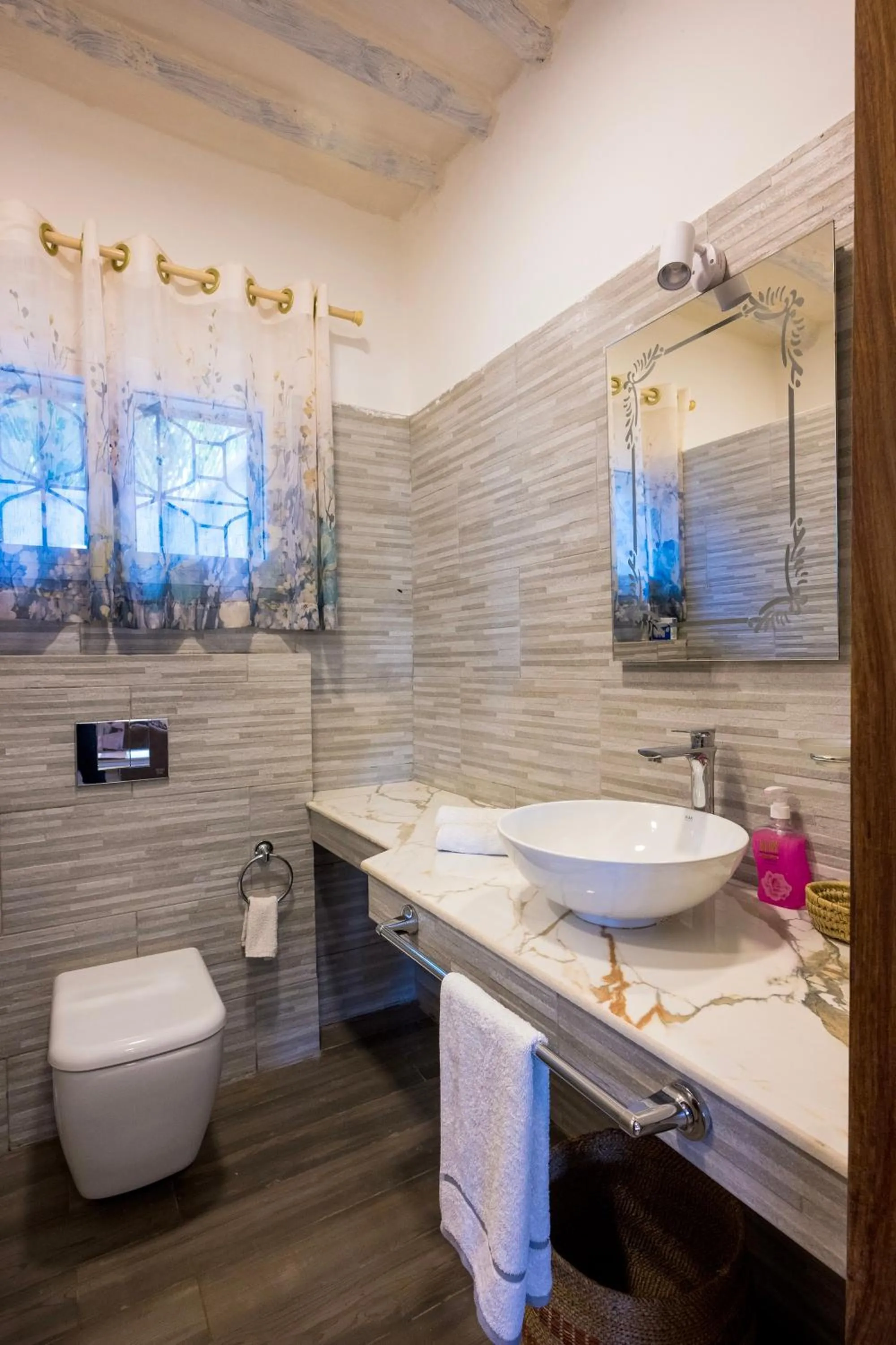 Toilet in RoRi Private Luxury Villas