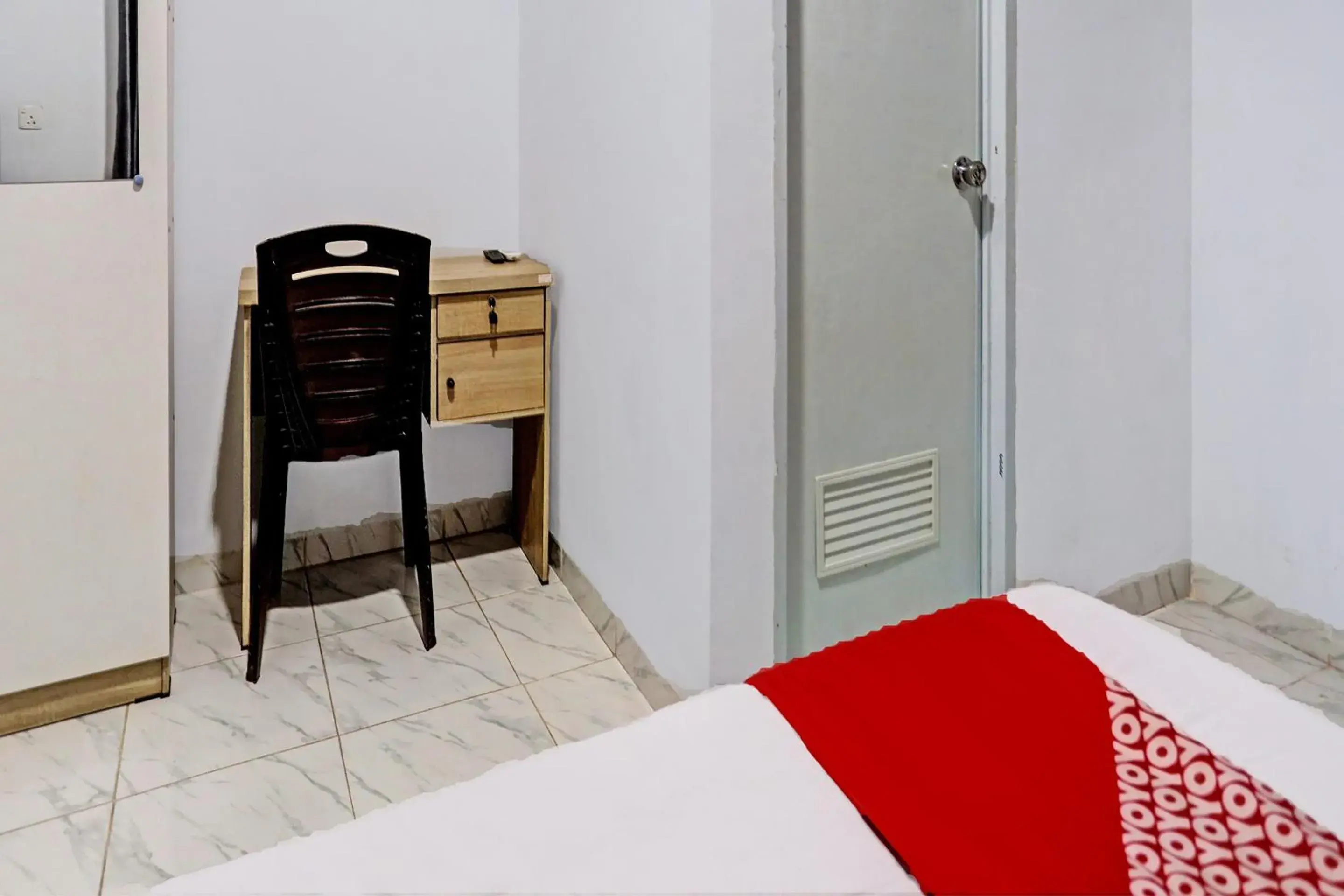 Bedroom, Bed in Hotel O Nagoya House Syariah Bedroom, Bed in Hotel O Nagoya House Syariah