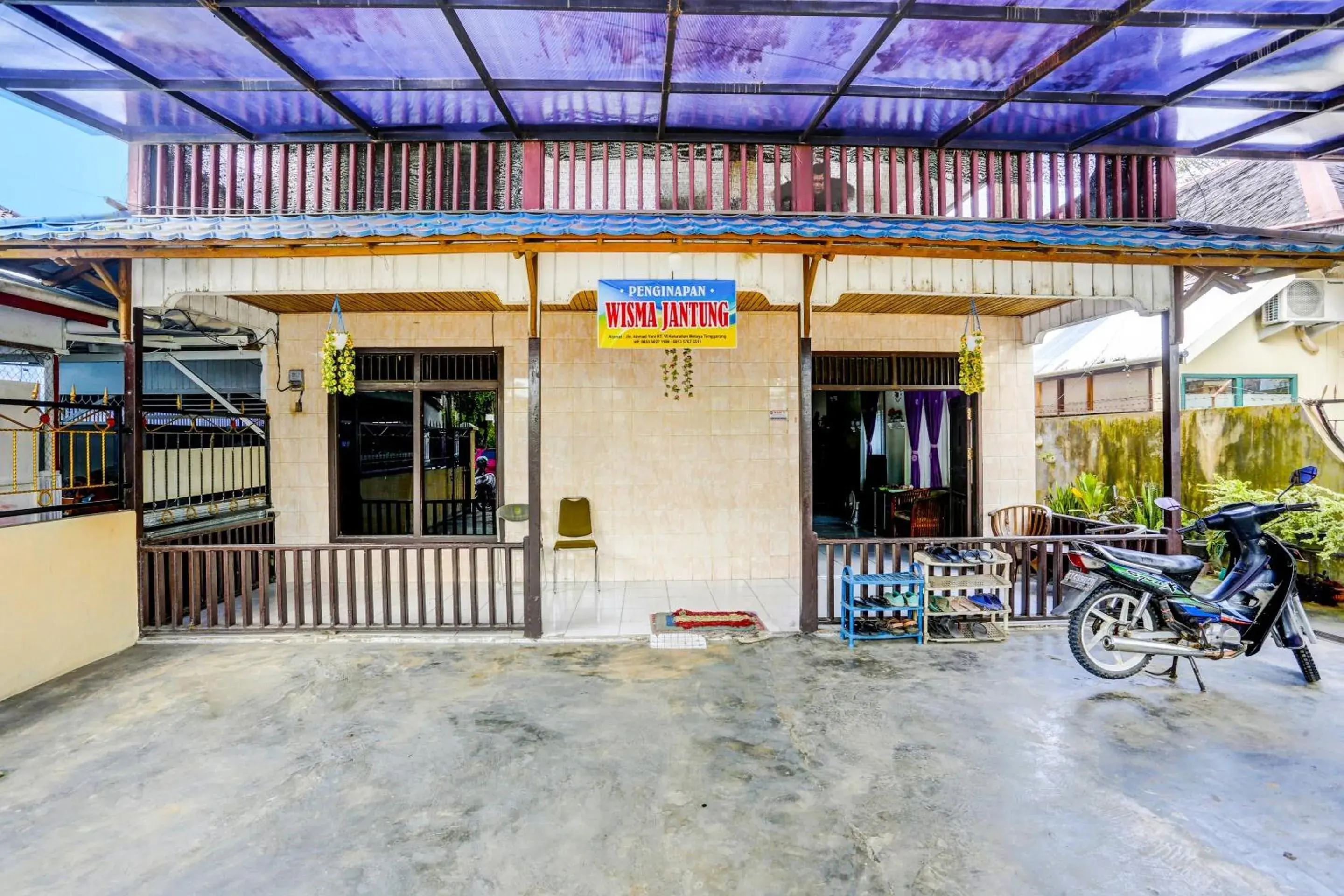 Facade/entrance in SPOT ON 92529 Penginapan Wisma Bintang Syariah Near MTs Al Ma'arif Kota Bangun Facade/entrance in SPOT ON 92529 Penginapan Wisma Bintang Syariah Near MTs Al Ma'arif Kota Bangun