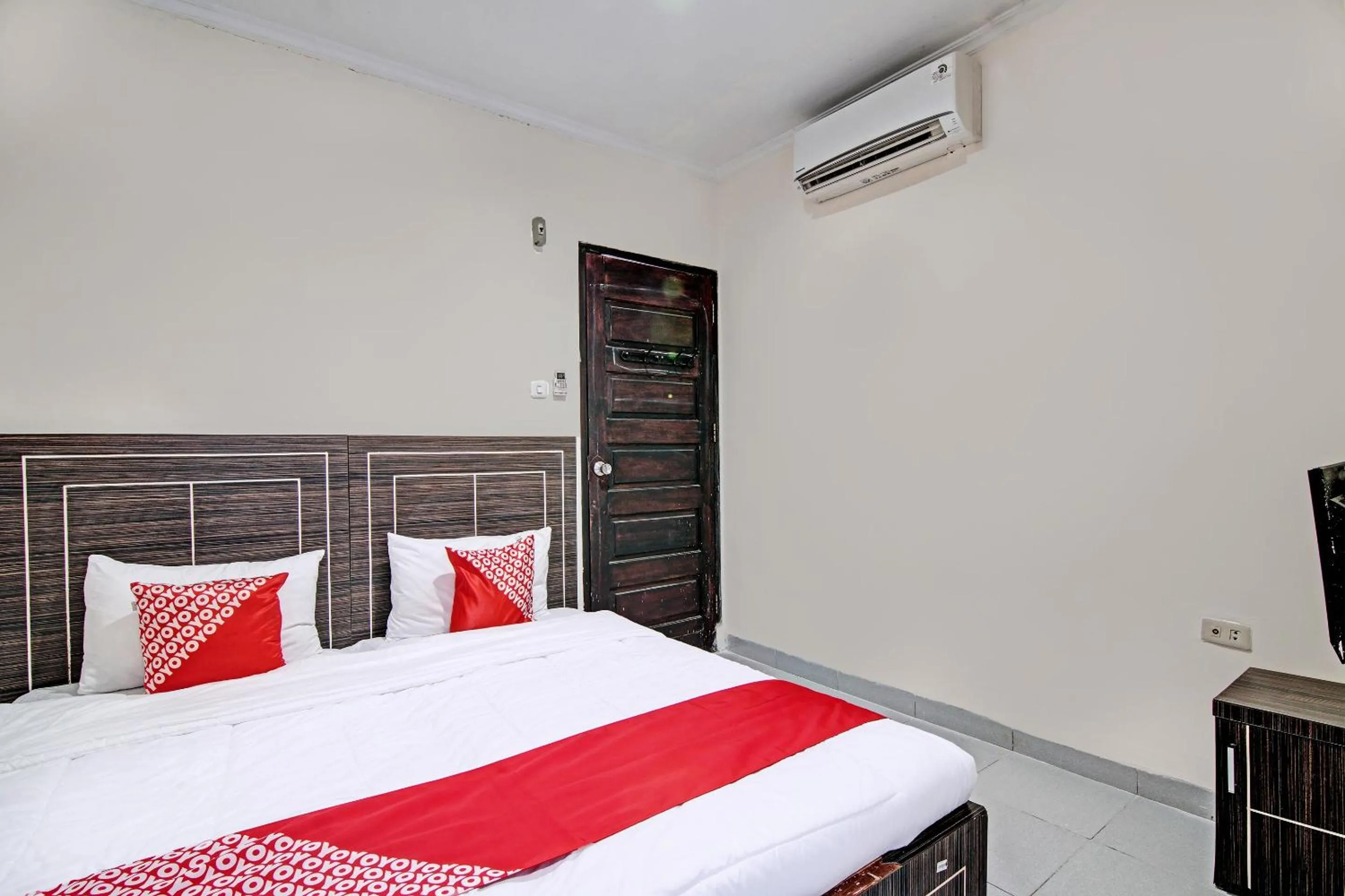 Bedroom, Bed in Hotel O Rosela House Syariah