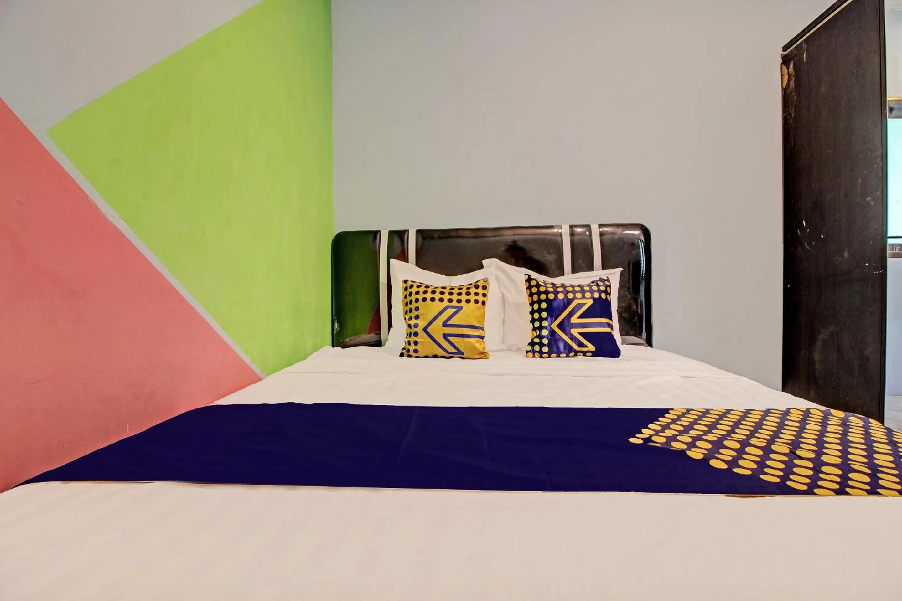 Bedroom, Bed in Hotel O Pacar Guesthouse