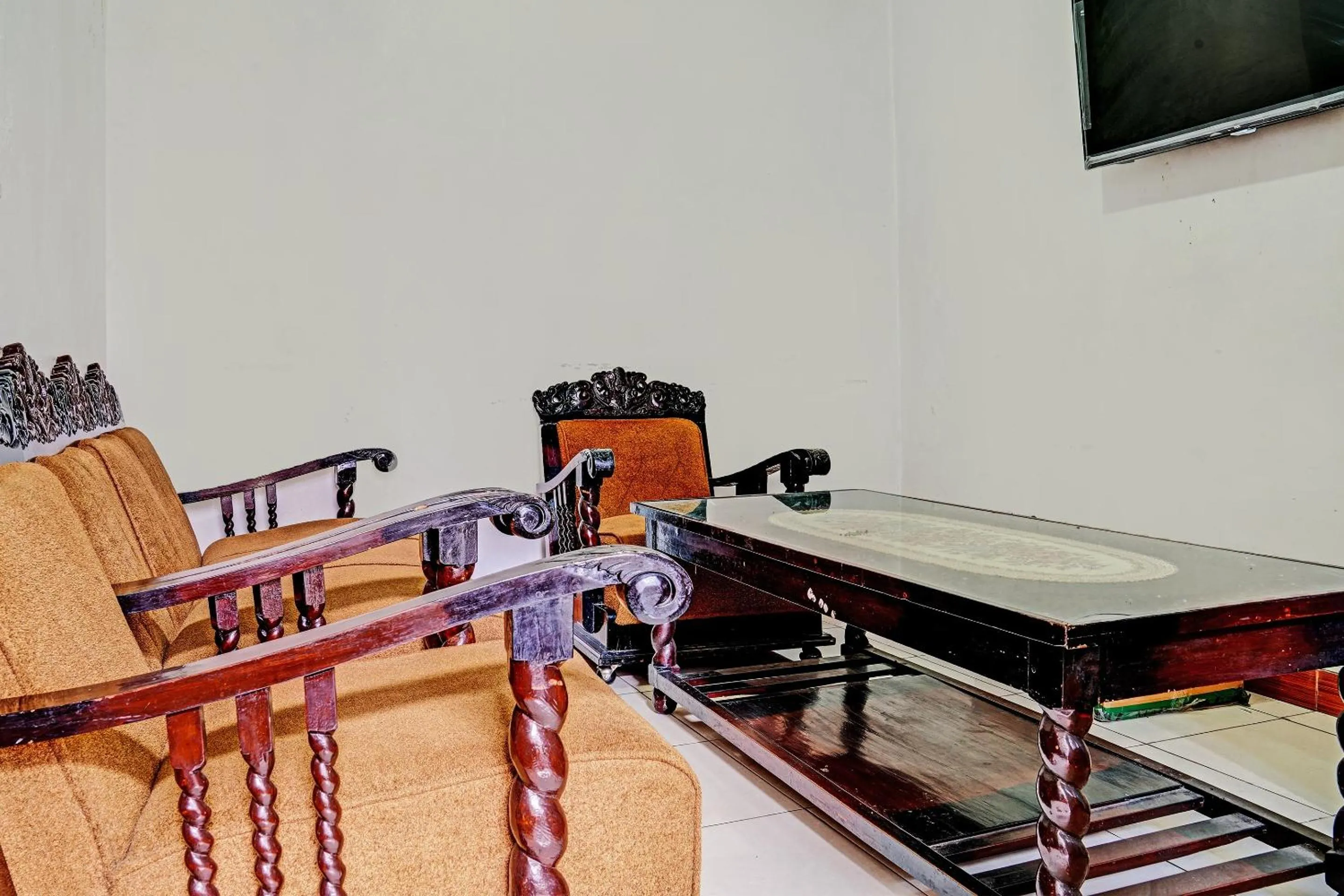 Lobby or reception in Hotel O Penginapan Hj Lilis Syariah