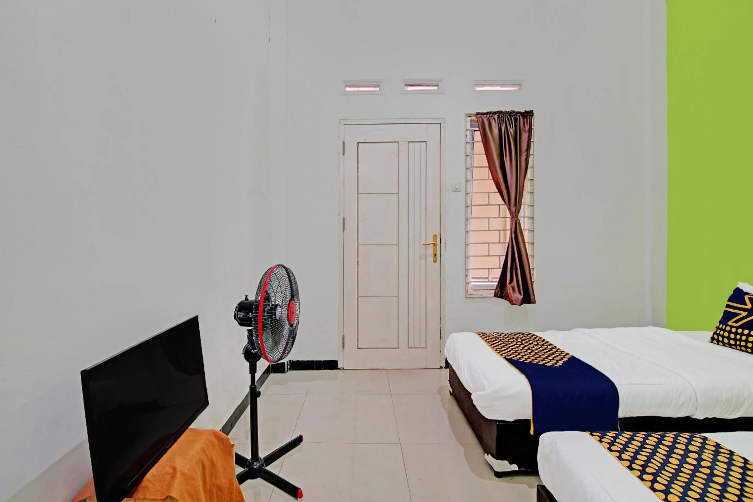 Bedroom, Bed in Hotel O Teguh Homestay Syariah