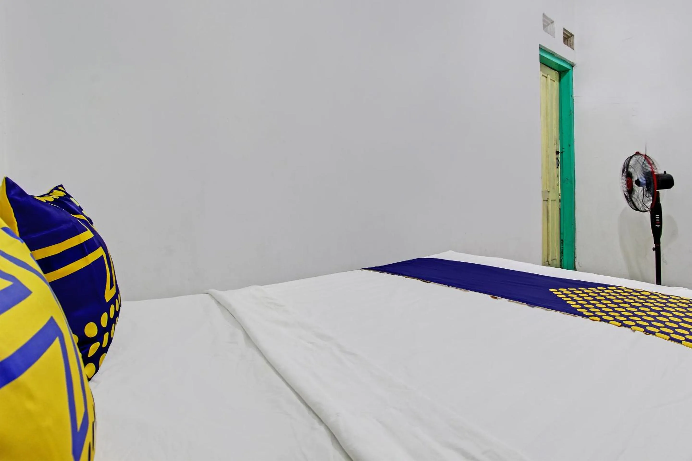 Bedroom, Bed in Hotel O Karomah Kostel Syariah