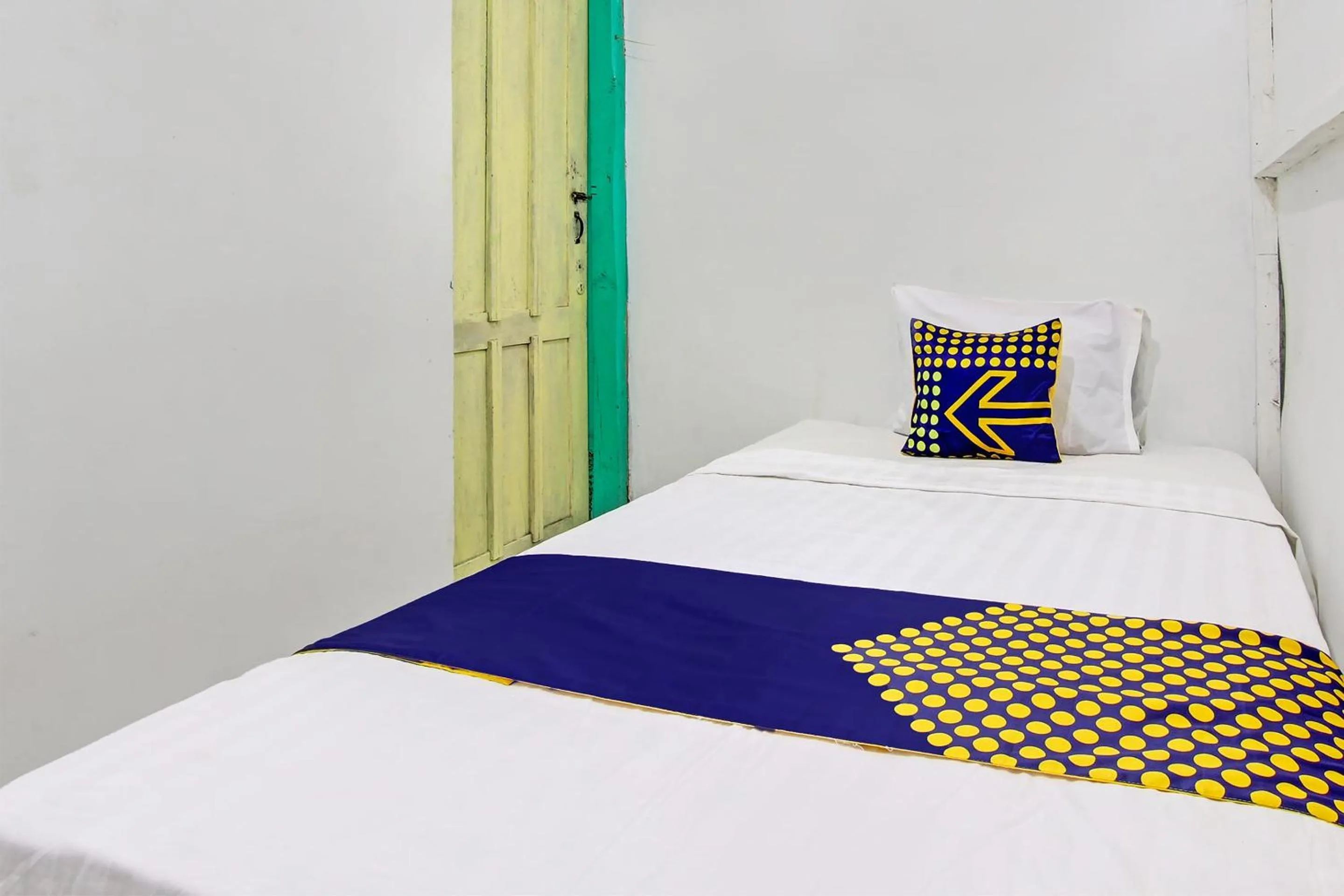 Bedroom, Bed in Hotel O Karomah Kostel Syariah