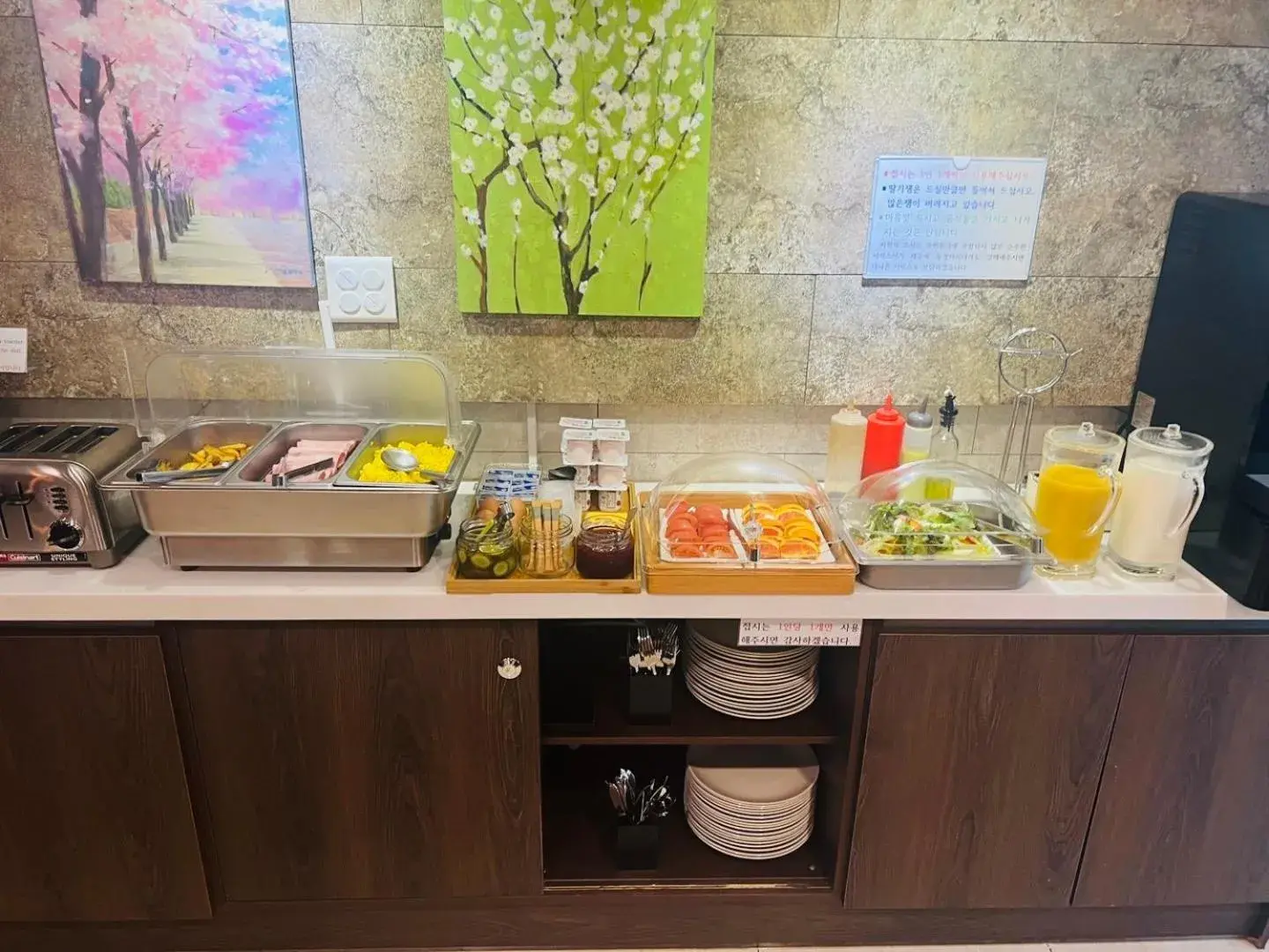 Breakfast in Sugar Hotel Breakfast in Sugar Hotel