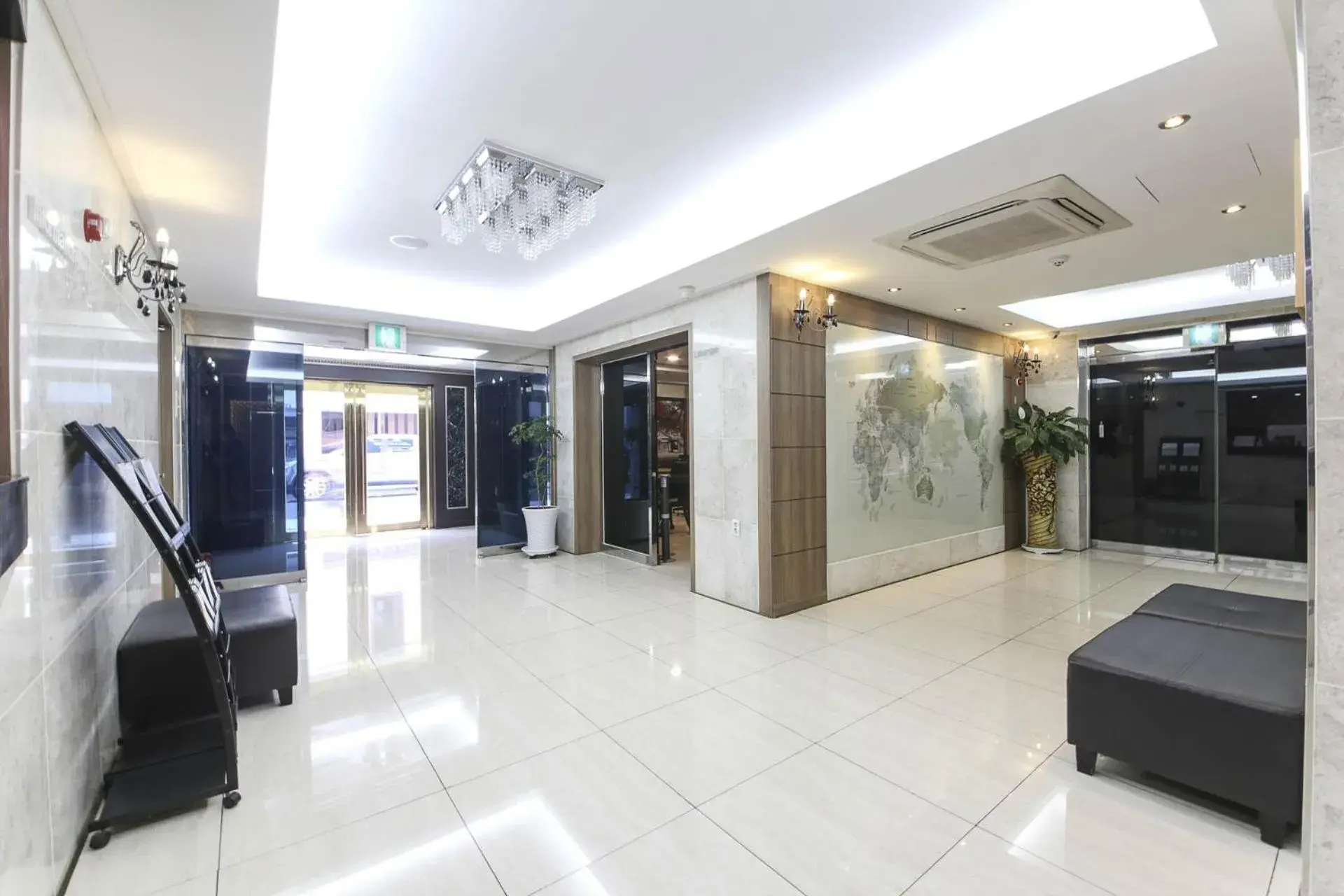 Lobby or reception in Sugar Hotel Lobby or reception in Sugar Hotel