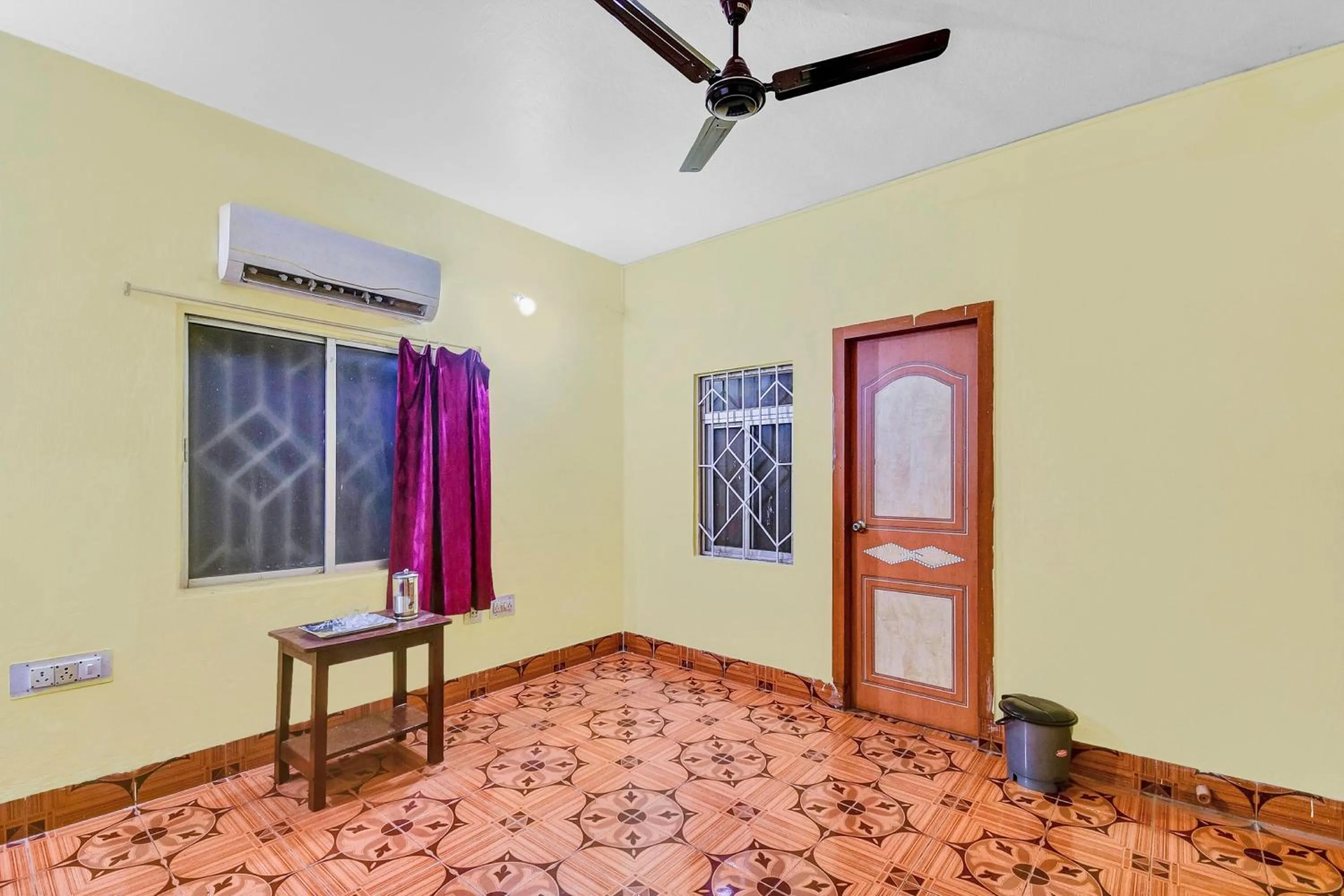 Bedroom in SPOT ON Trishakti Guest House