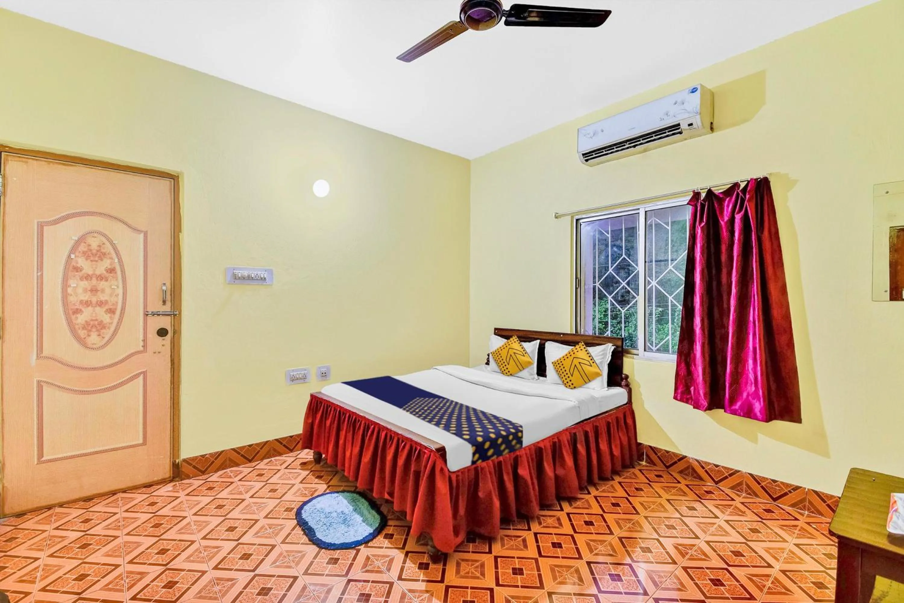 Bedroom in SPOT ON Trishakti Guest House