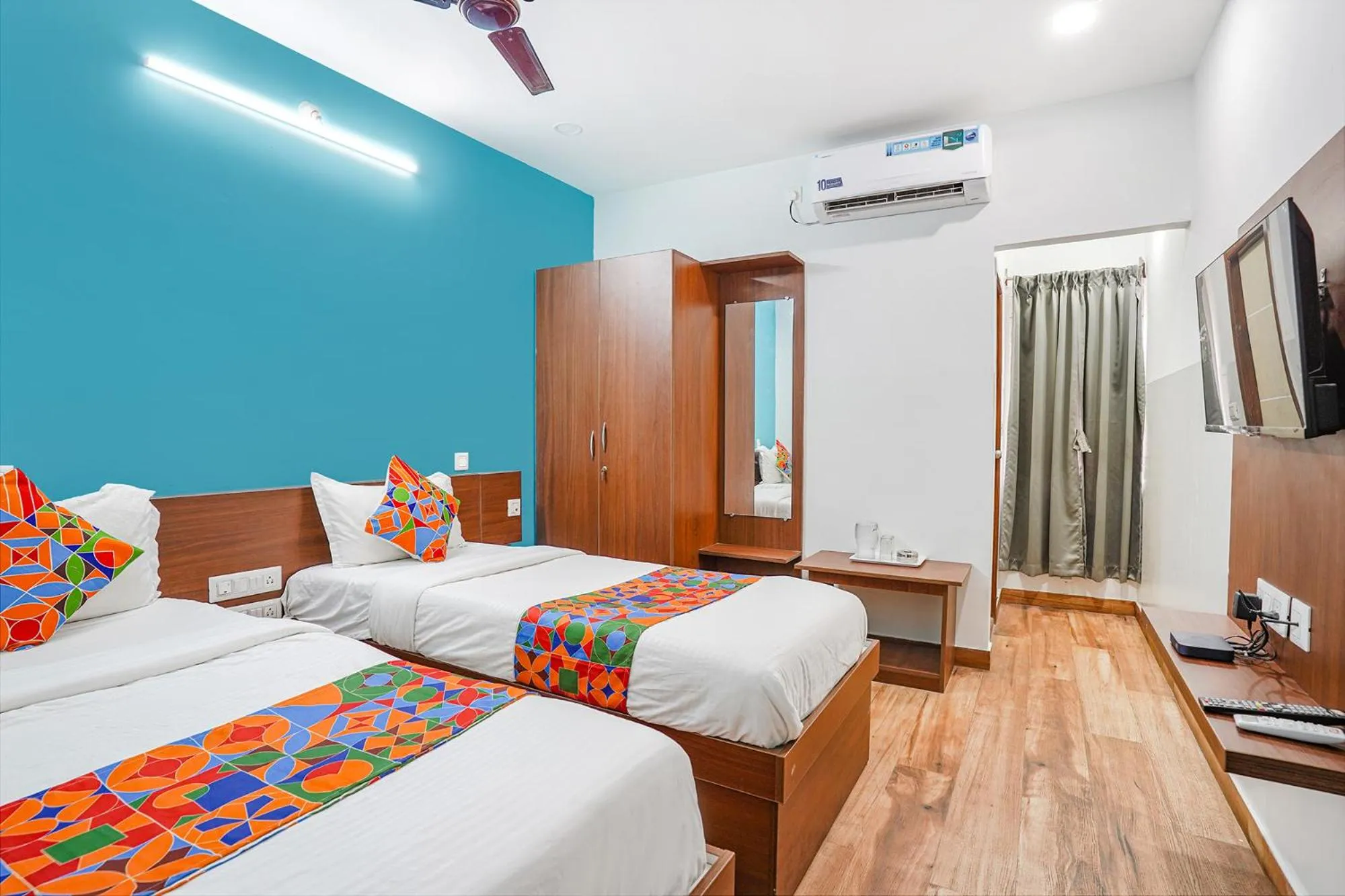Bed in Via RLV Green Palace - Nr Kengeri Satellite Town