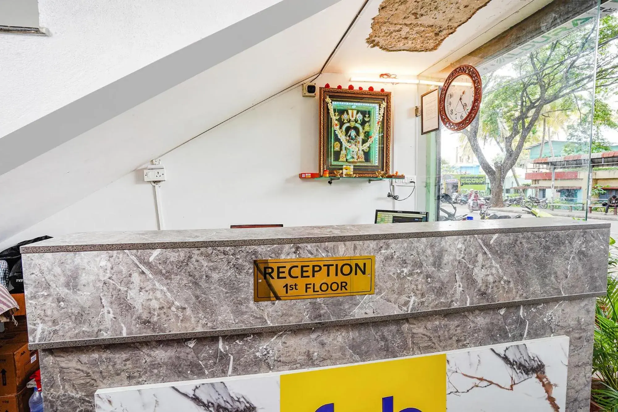 Lobby or reception in FabHotel RLV Green Palace - Nr Kengeri Satellite Town Lobby or reception in FabHotel RLV Green Palace - Nr Kengeri Satellite Town