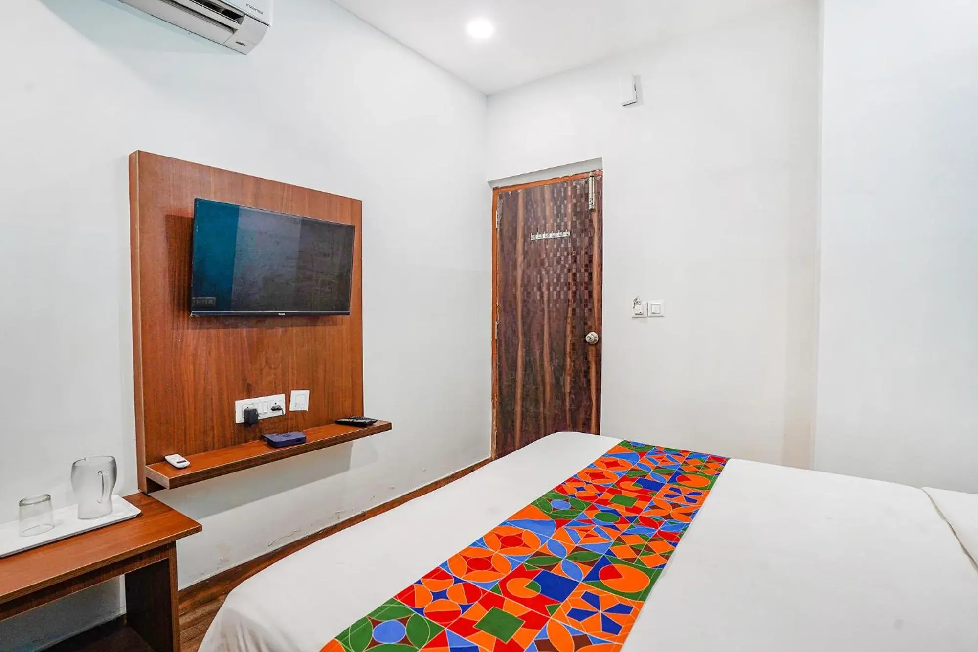 Bed in Via RLV Green Palace - Nr Kengeri Satellite Town Bed in Via RLV Green Palace - Nr Kengeri Satellite Town