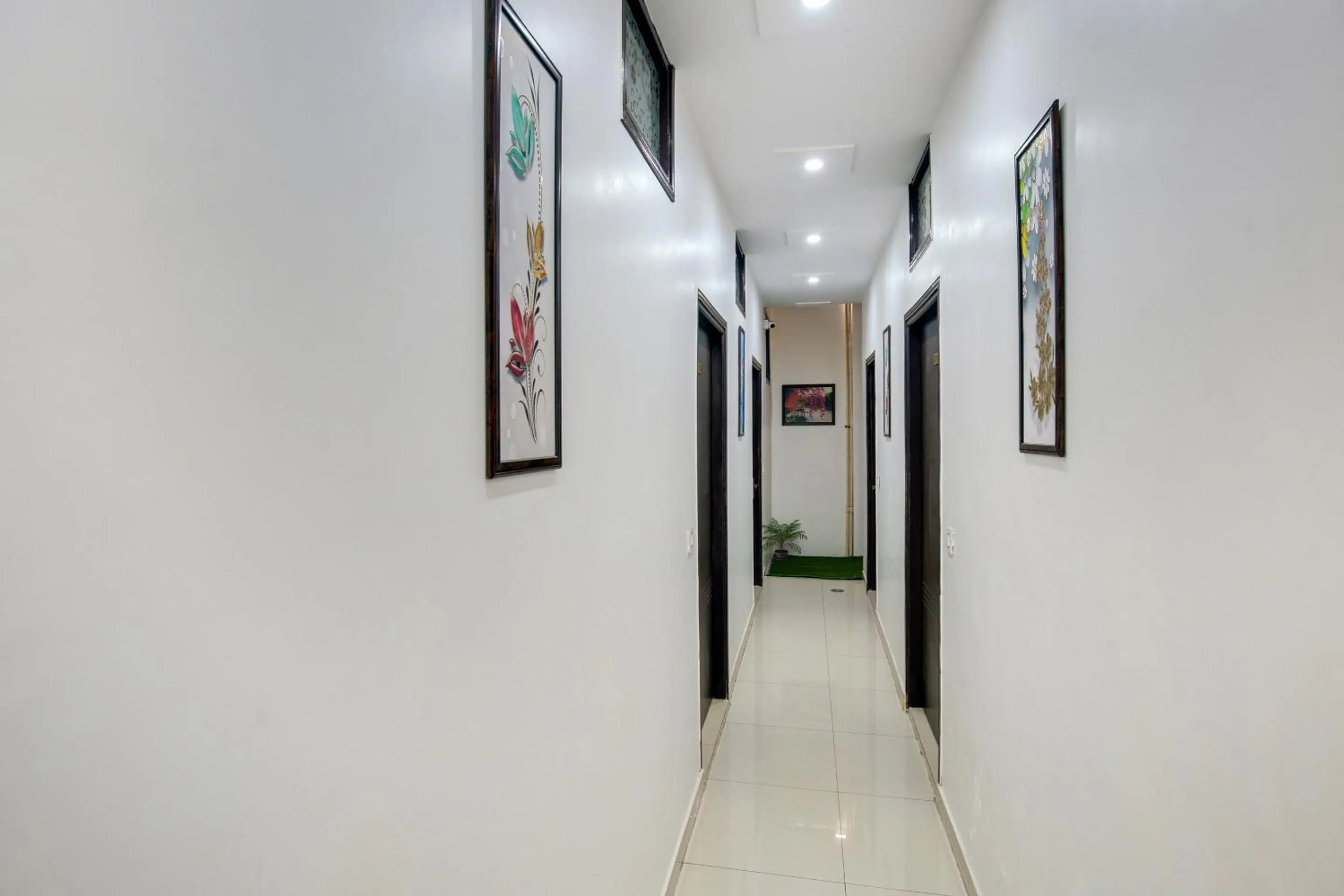 Bedroom in Hotel O King Star Residency