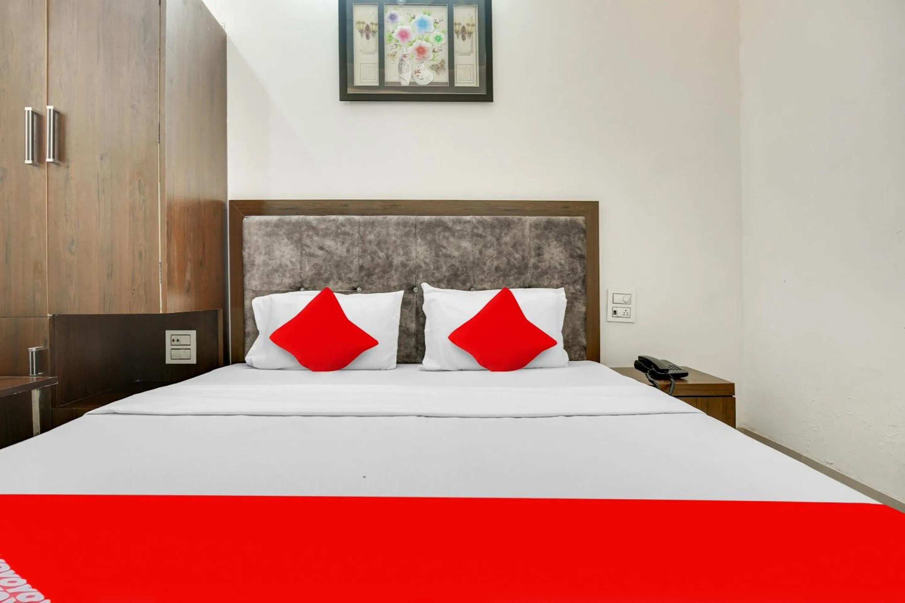 Bedroom in Hotel O King Star Residency