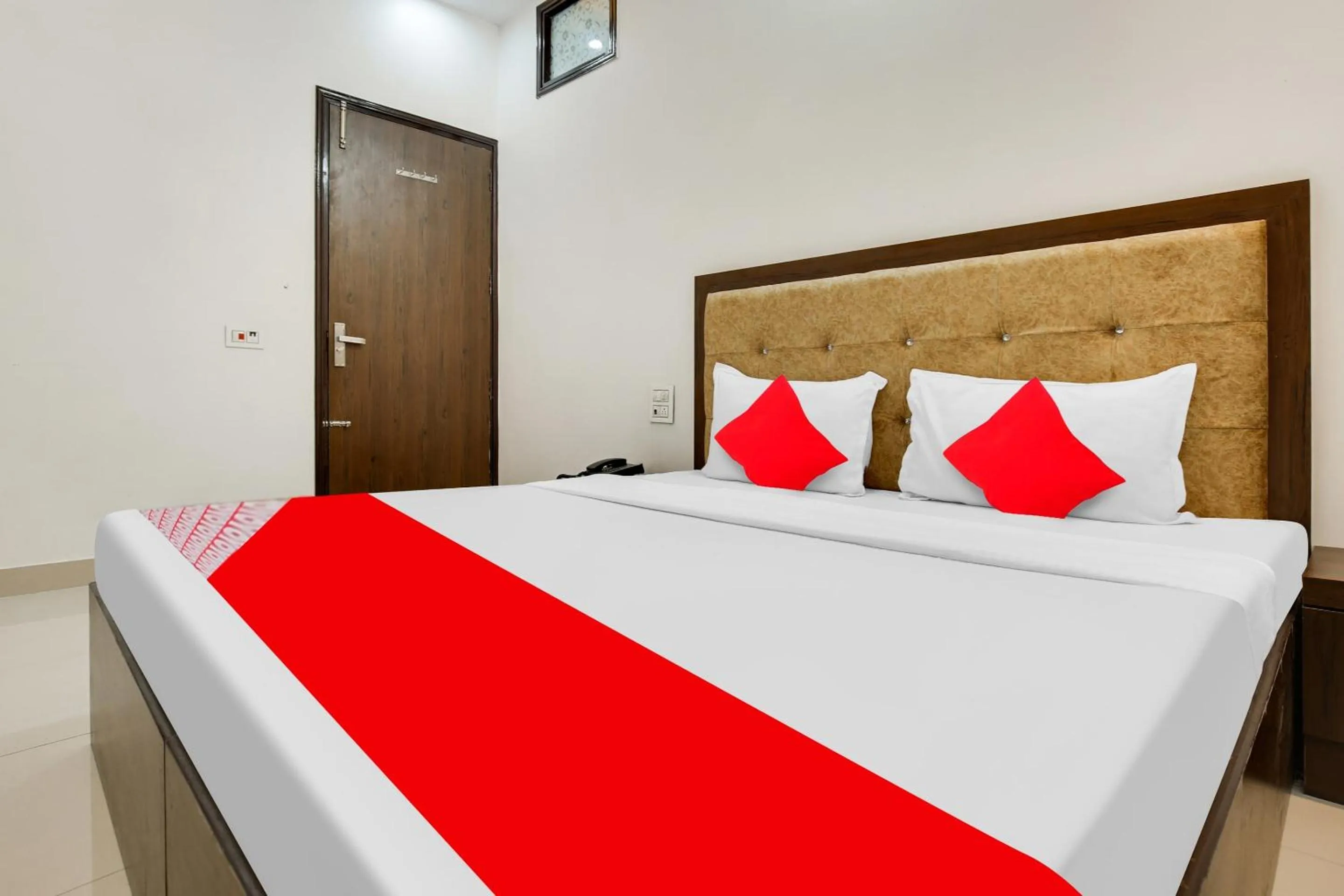 Bedroom in Hotel O King Star Residency