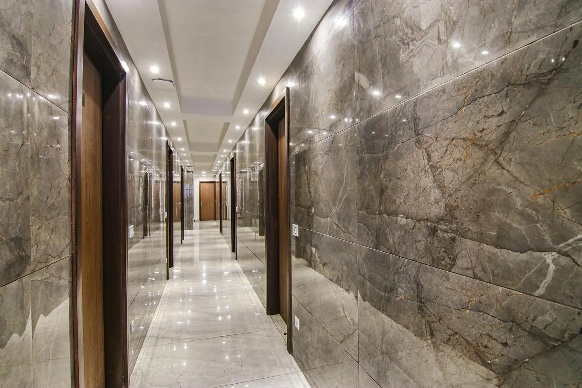 Lobby or reception in FabHotel Moro Rohini Sector 4 Lobby or reception in FabHotel Moro Rohini Sector 4